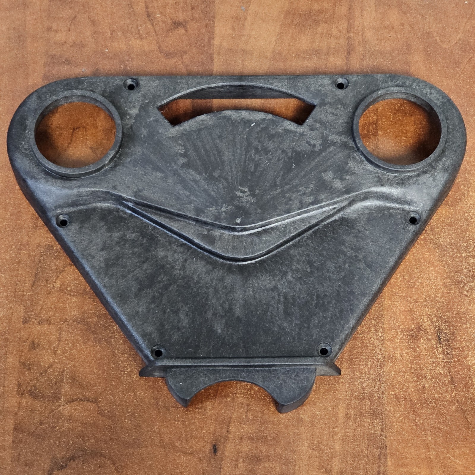 For the Arriflex 35mm 2C camera a New 400′ magazine clutch and counter cover