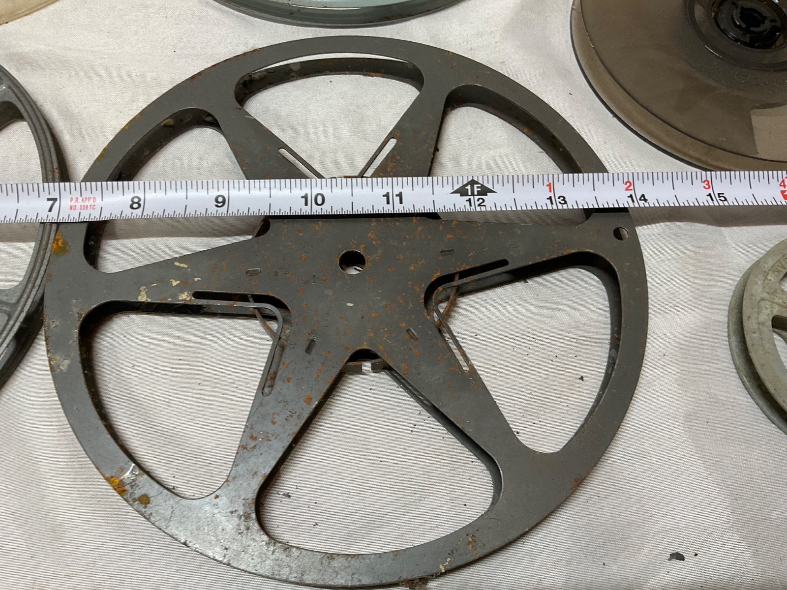 Empty 8mm Film 7″ and 3.”Take Up Reels