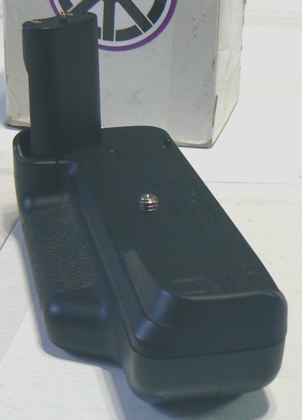 Canon BP-50 Power Battery Pack Grip for Canon EOS 55 Elan II IIE – Made in Japan