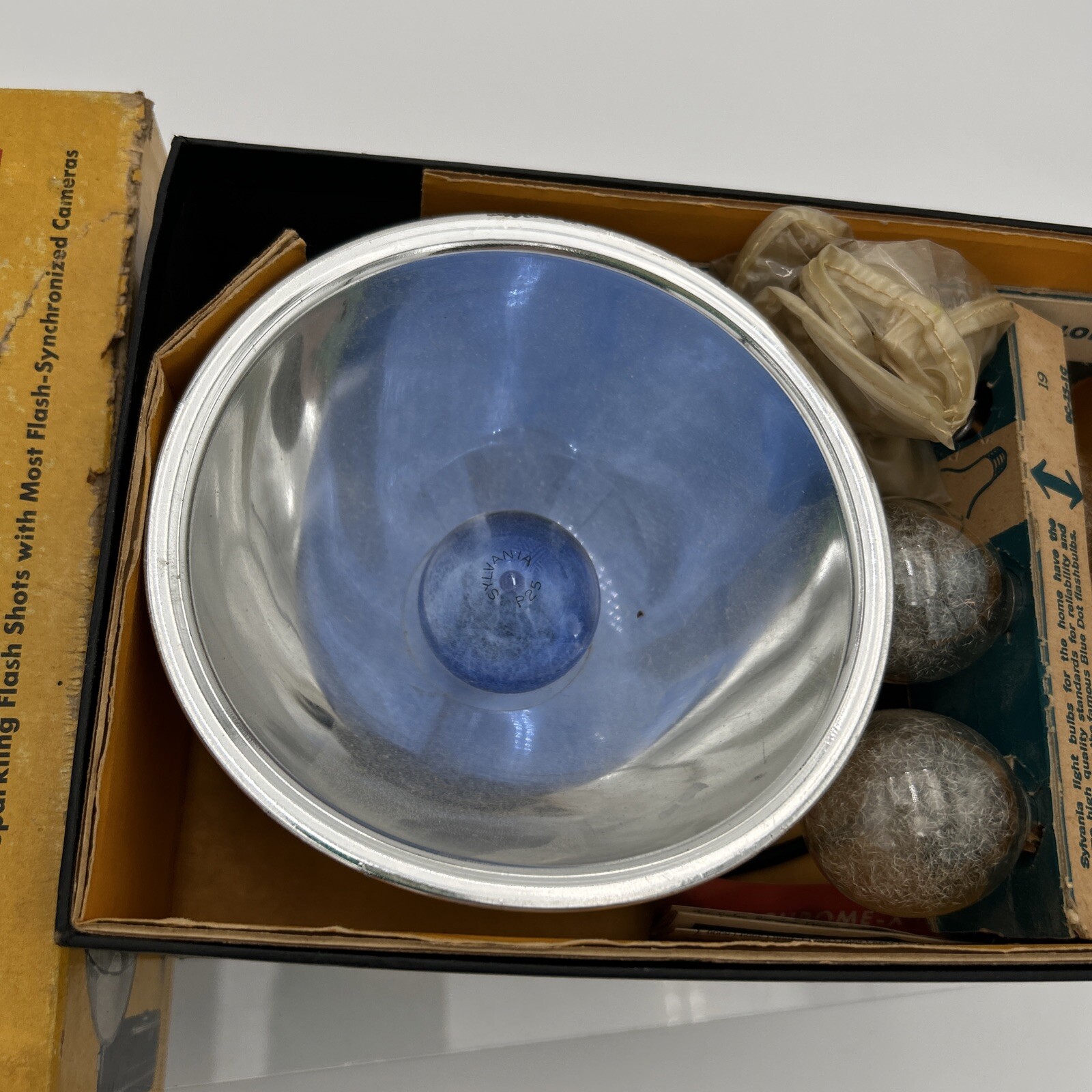 Vintage KODAK Standard Flash Holder in Original Box w/ Cover & Bracket