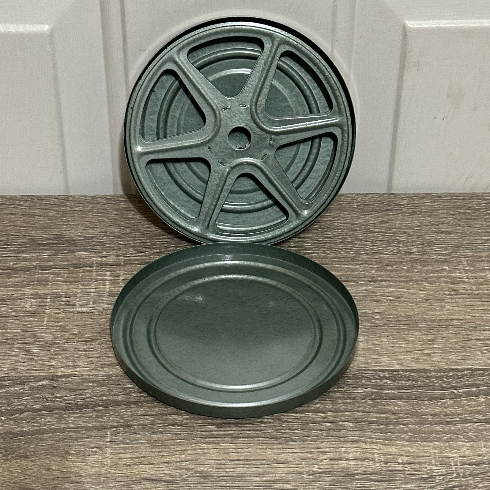 Vintage 8mm Empty Movie Reel Tin 5 Inch