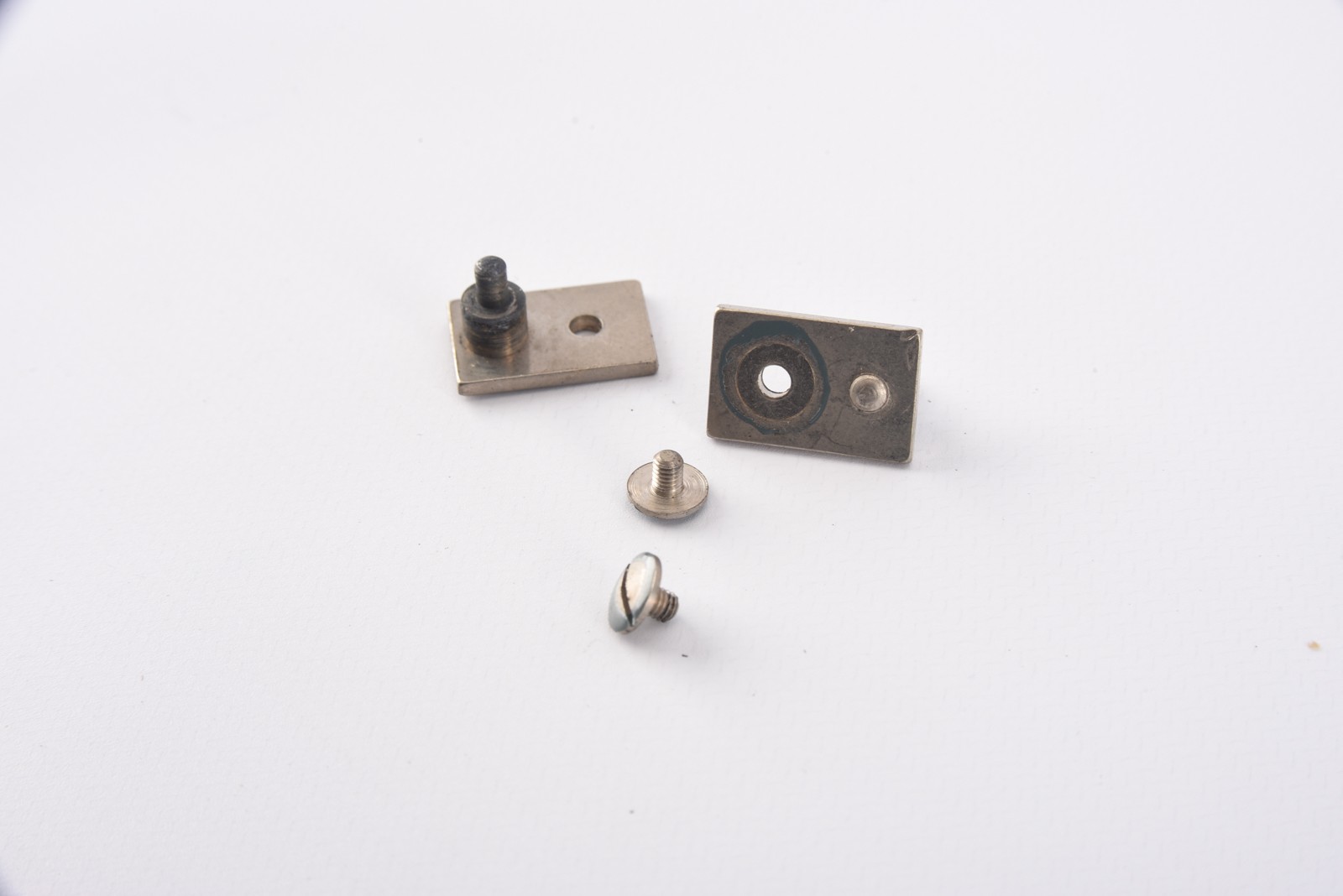 Plaubel Makiflex Automatic Camera Part Upper Curtain Rod Pins Left Side V06