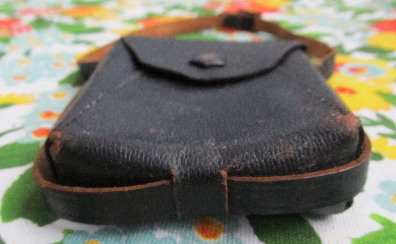 Vintage 1935 Kodak Bantam black leather camera bag