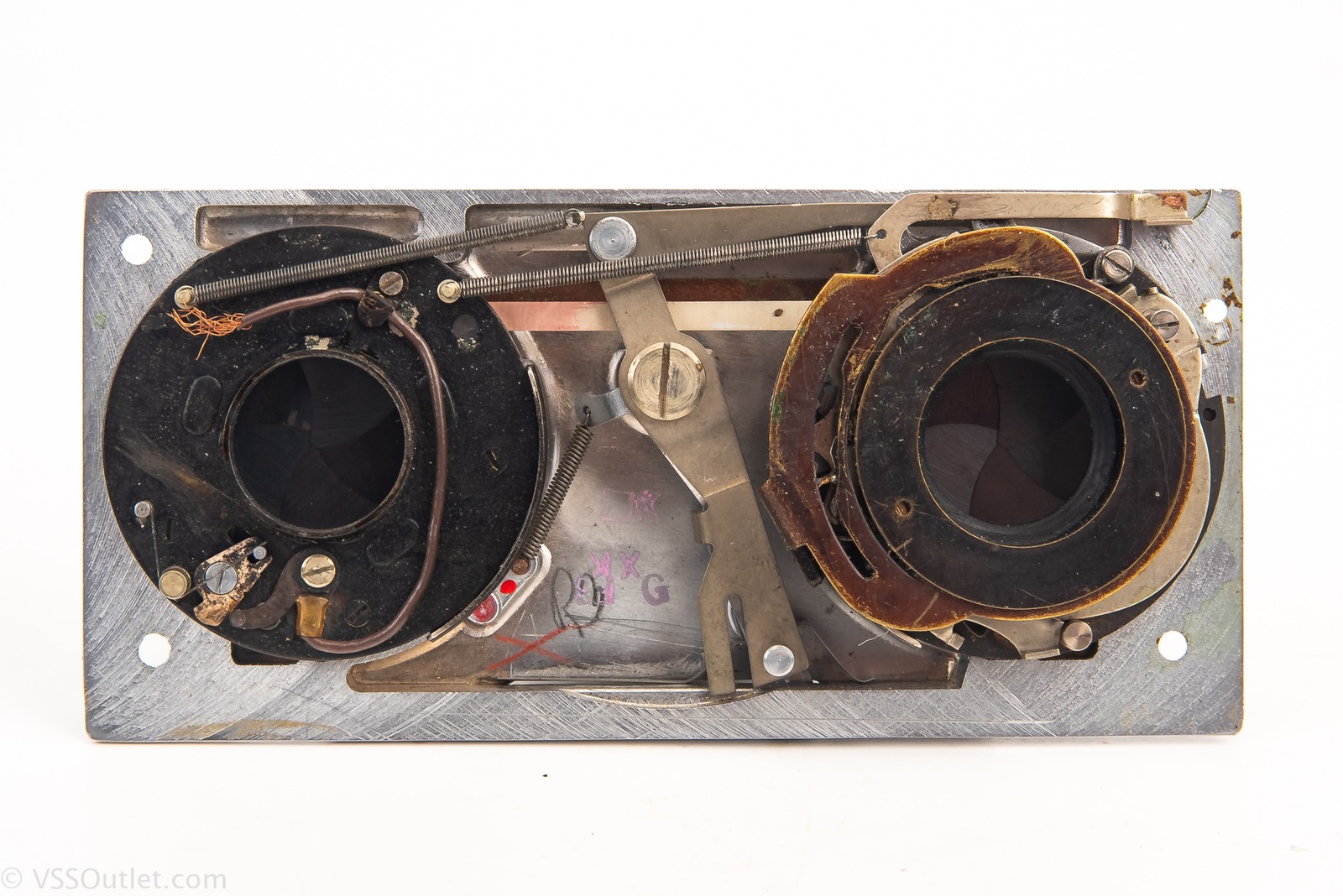 Revere Stereo 33 Camera Twin Amaton 35mm f/3.5 Lens & Shutter Assembly READ V23