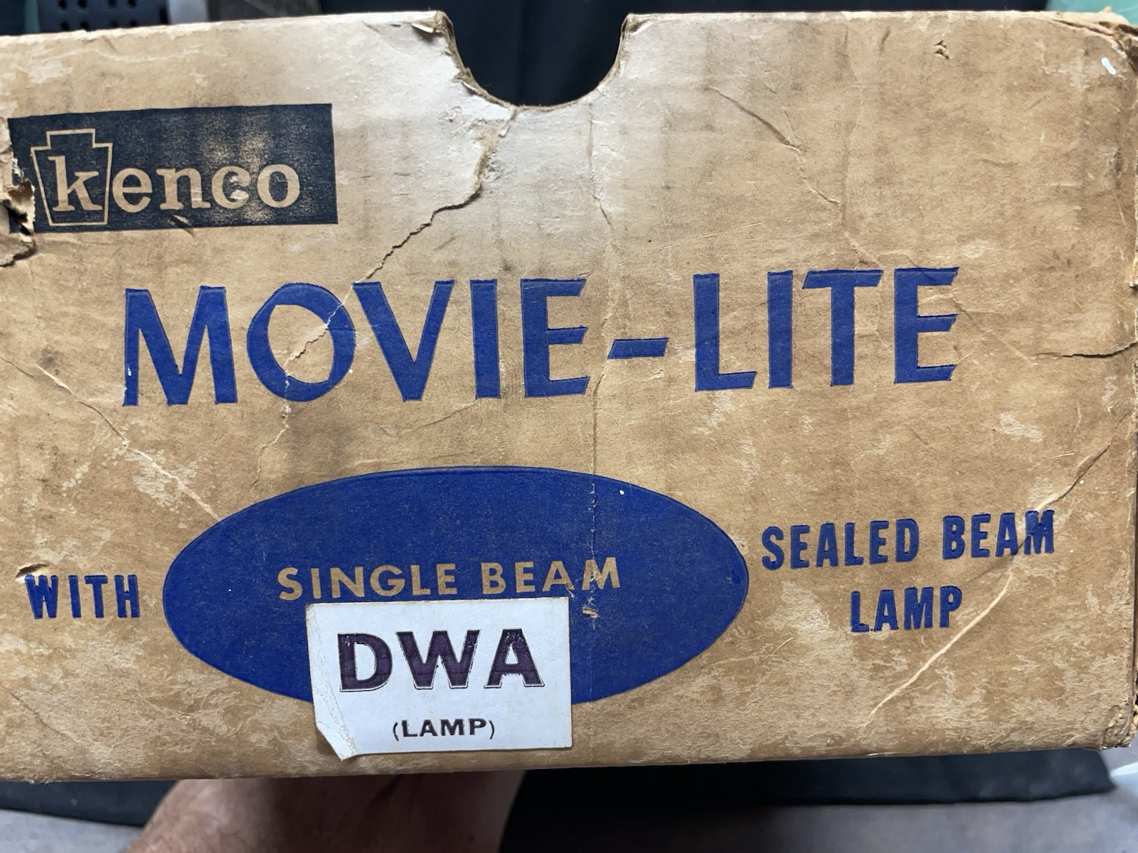 Vintage Kenco model 800D MovieLite Single Beam DWA Westinghouse Sealed Beam Lamp
