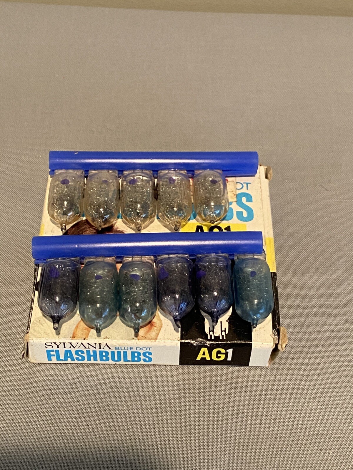 Vintage Sylvania Kmart Flashbulbs Blue Dot AG1B Lot of 4 Boxes 41 bulbs