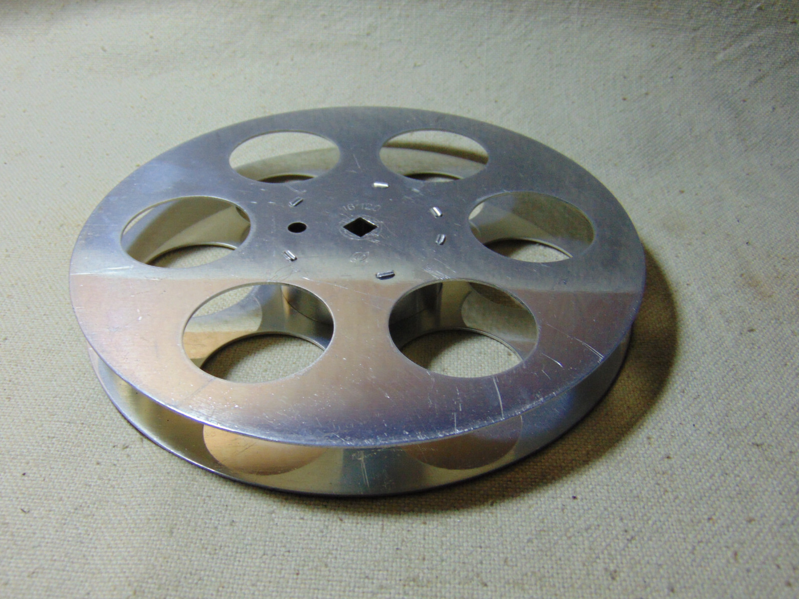 1pc Empty 16mm Aluminum Metal Film Reel 7″ 400ft Movie Take Up 400′ 120m