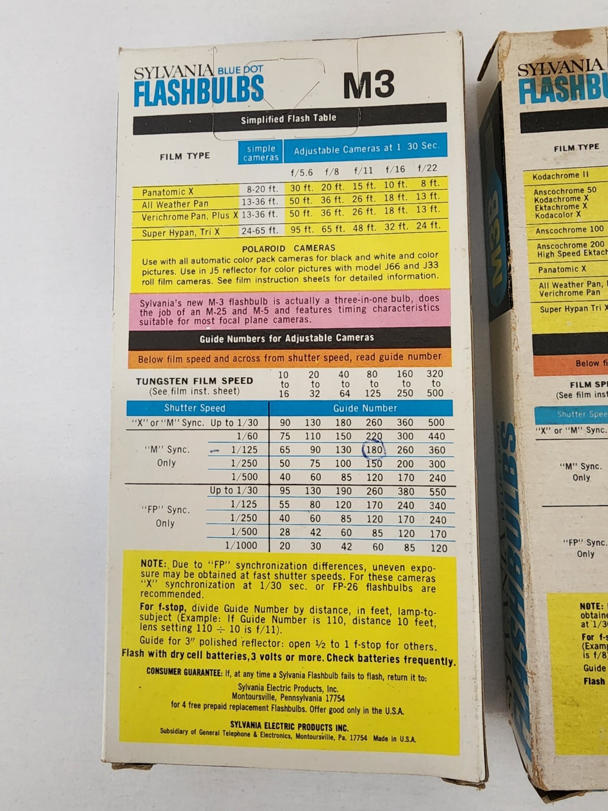 Vintage Sylvania/GE Flashbulbs Blue Dot M3, M3B – 14 Bulbs 3Blue 11 Clear Box