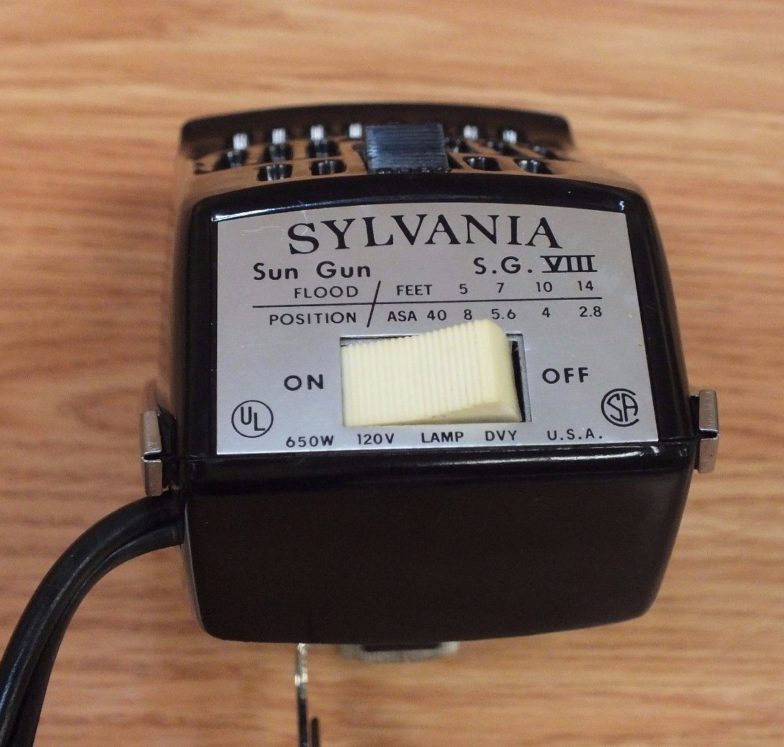 Genuine Vintage Sylvania Sun Gun (S.G VIII) 120V Camera Light *READ