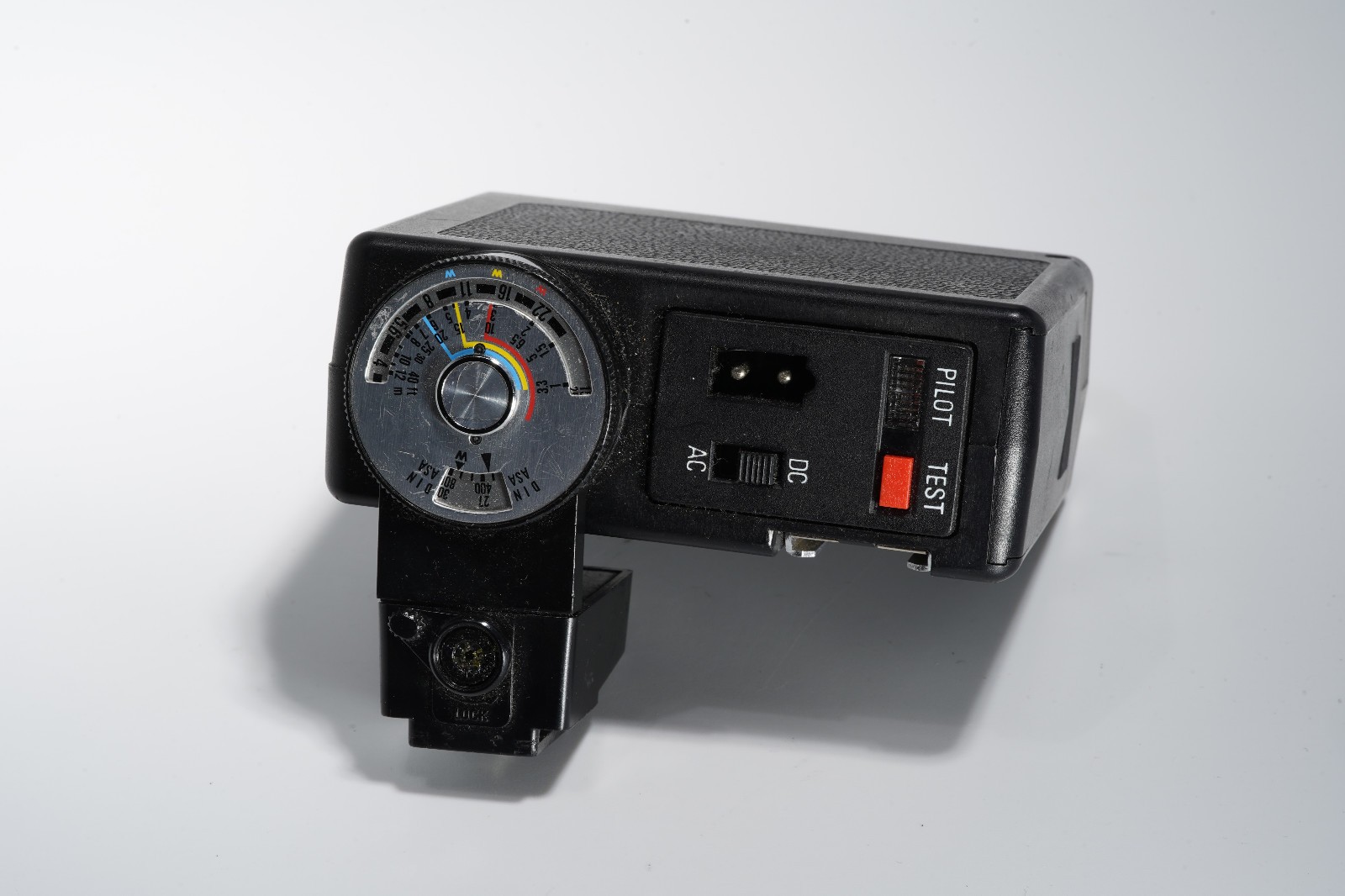 Soligor MK-10A Directional Hot Shoe Flash – Made in Japan – TESTED WORKING GOOD!