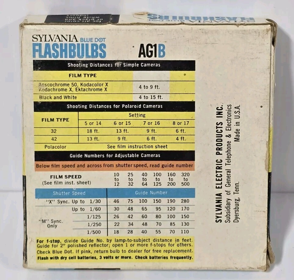 Sylvania Flashbulbs Blue Dot AG1B 1 Box of 12 Only 11 Left Vintage Blue Bulbs