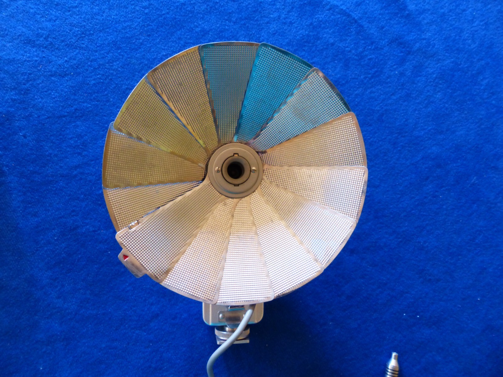 Vintage Konair folding pocket flash with instructions