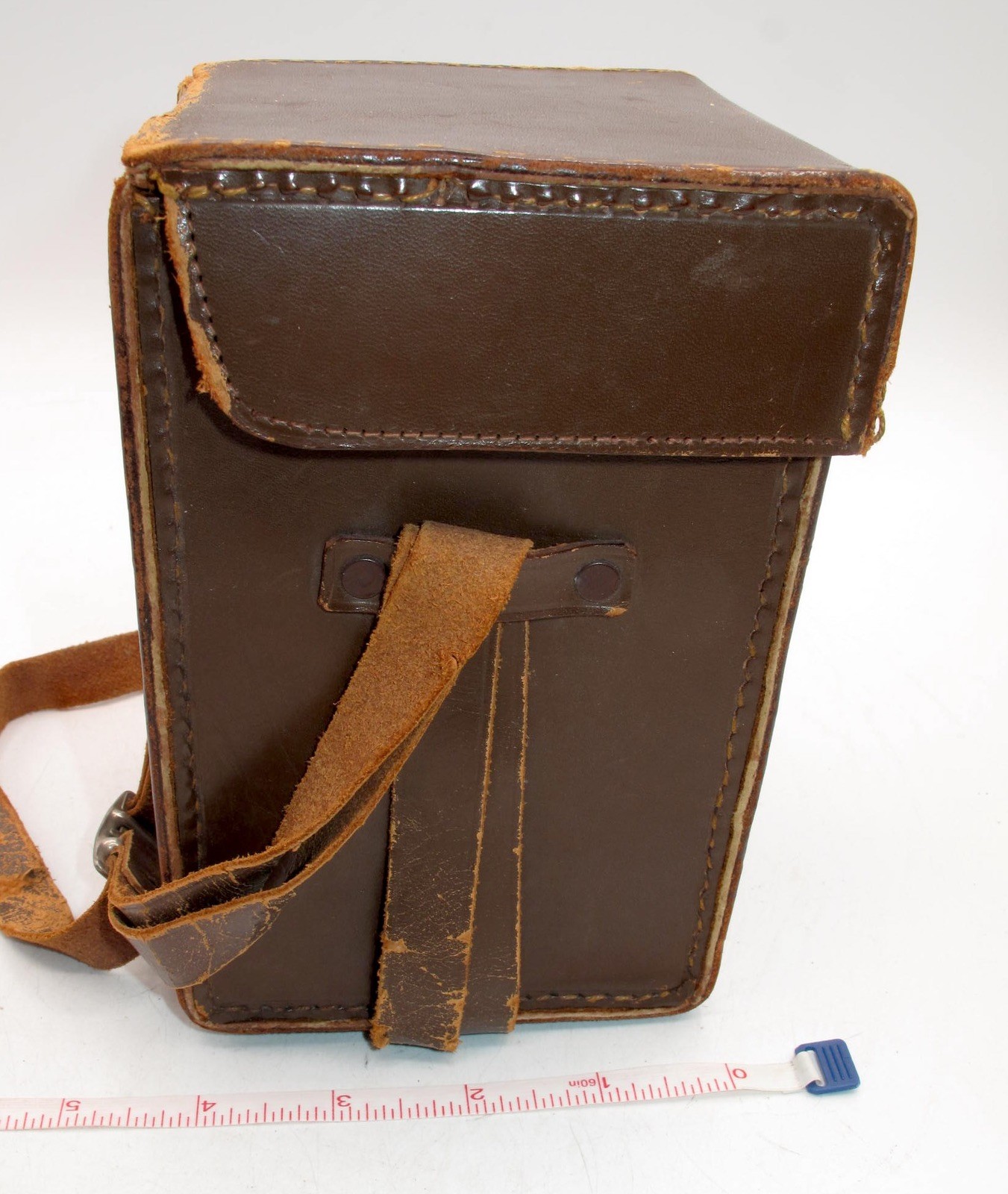 *VINTAGE* BROWN HARD CASE 6″x 4″ x 4″ WITH STRAP-GOLD INTERIOR-WORKING CLASP