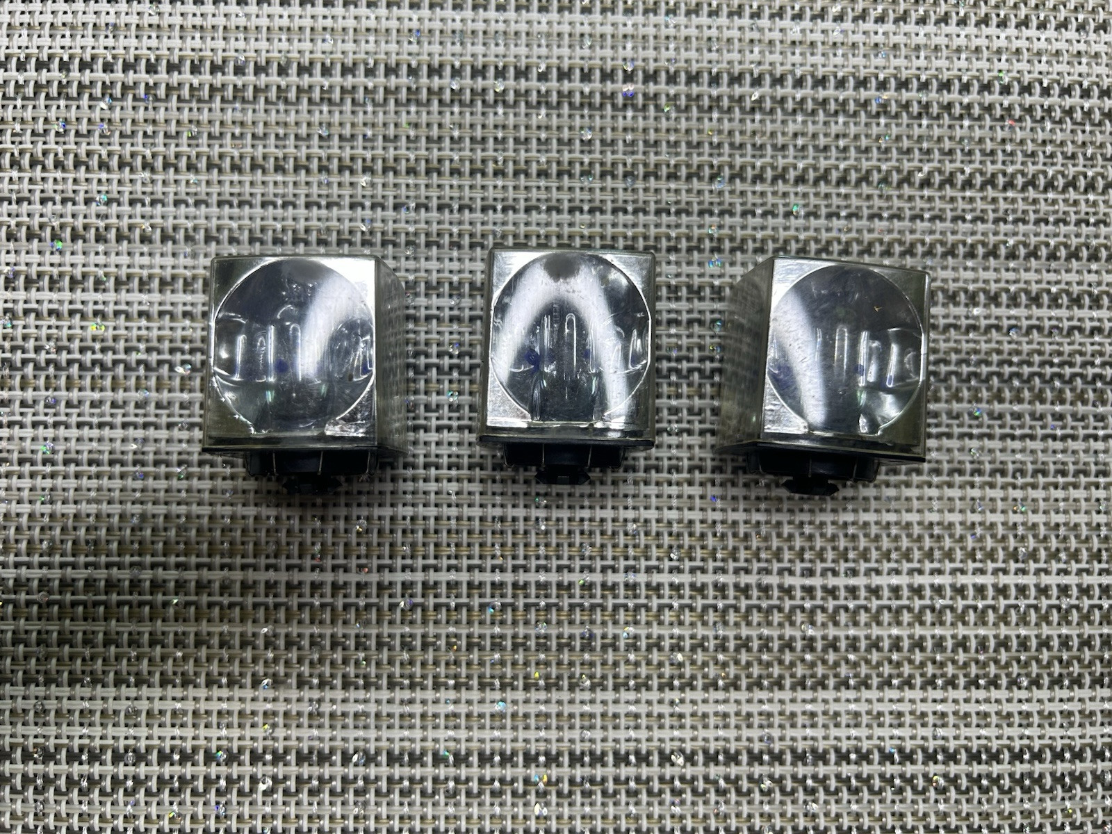 Vintage Sylvania Blue Dot Flashcubes: 3 Cubes/12 Flashes