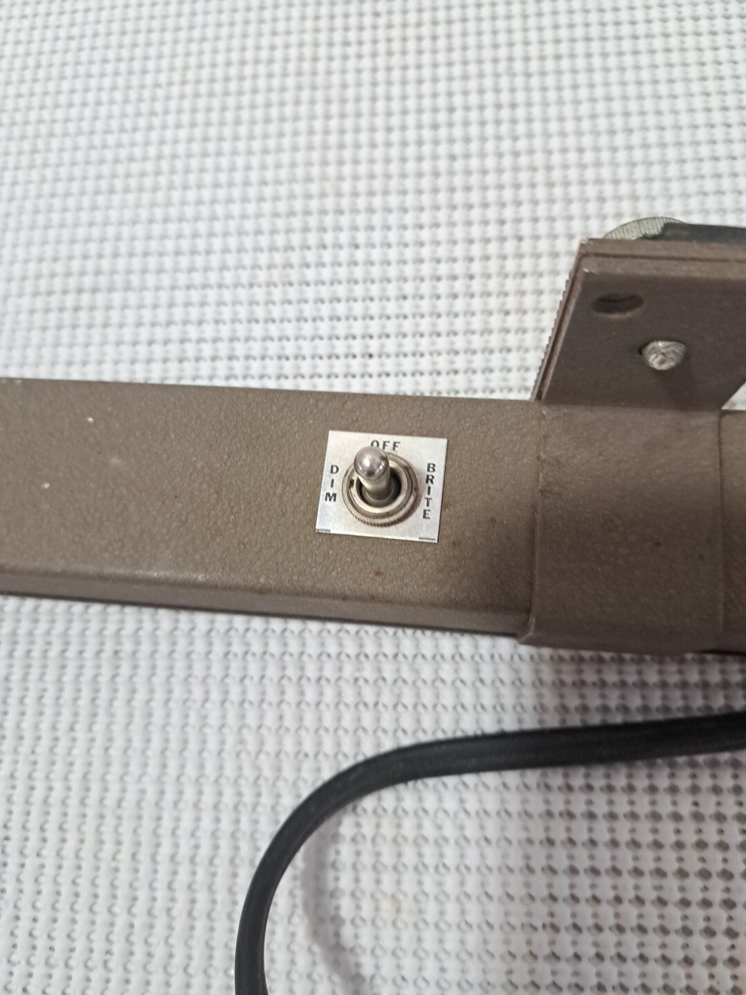 Vintage Powell Products Powerlite Jr. Model 20 Tripod Mountable Light Bar