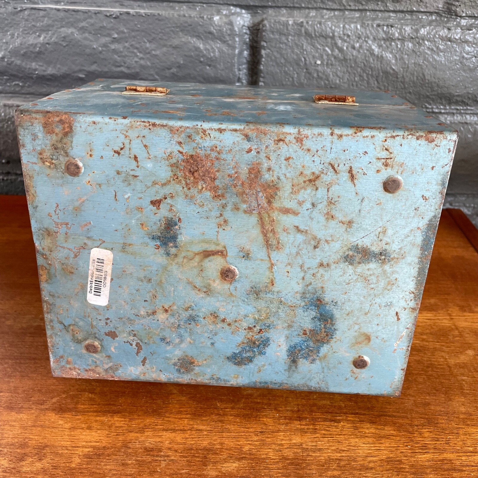 Heavily Rusted Vintage Metal 12 slot 8mm Film Box