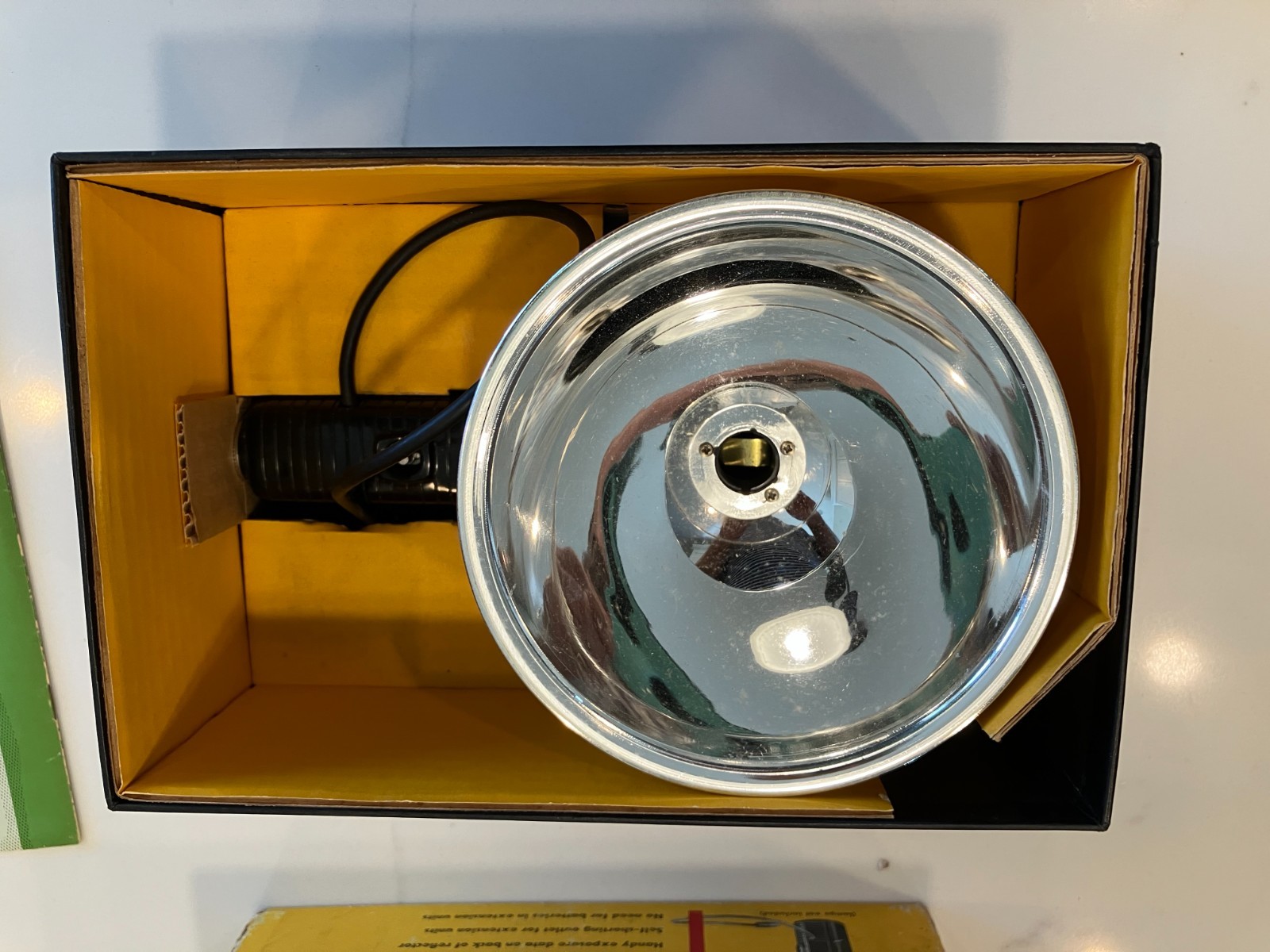 Kodak B-C Flashholder Flash Bulb Holder with Lumaclad Reflector in Box Model 730