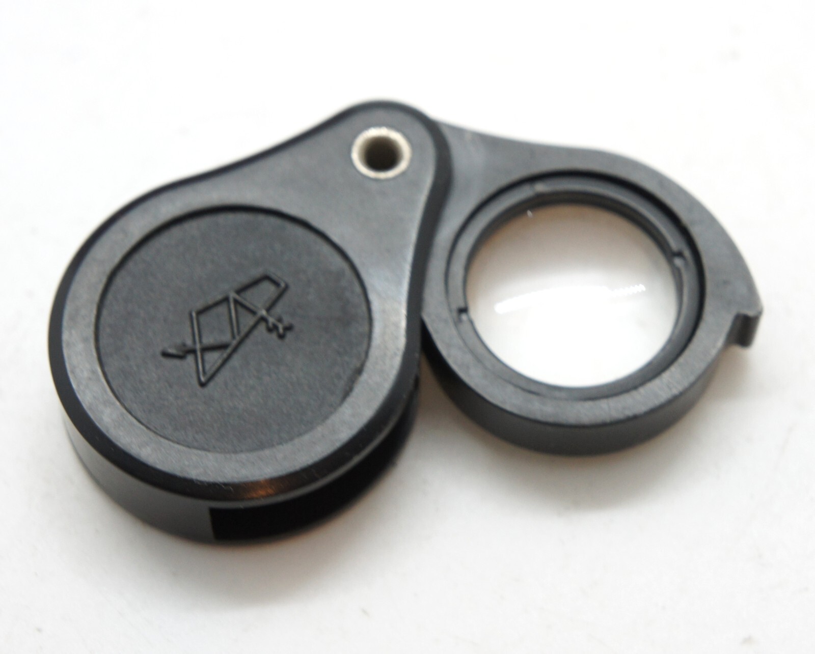 LOUPE 7x magnifying Soviet glass