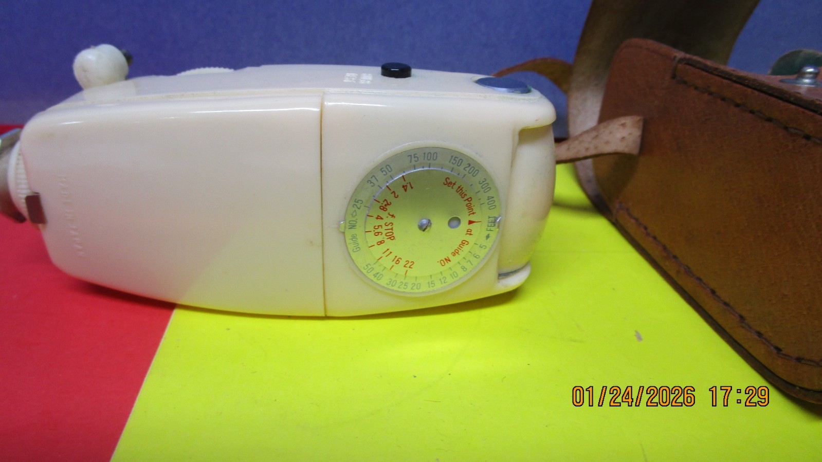 Vintage ALPEX Deluxe Four Way Flash Attachment With Leather Case Photo Camera