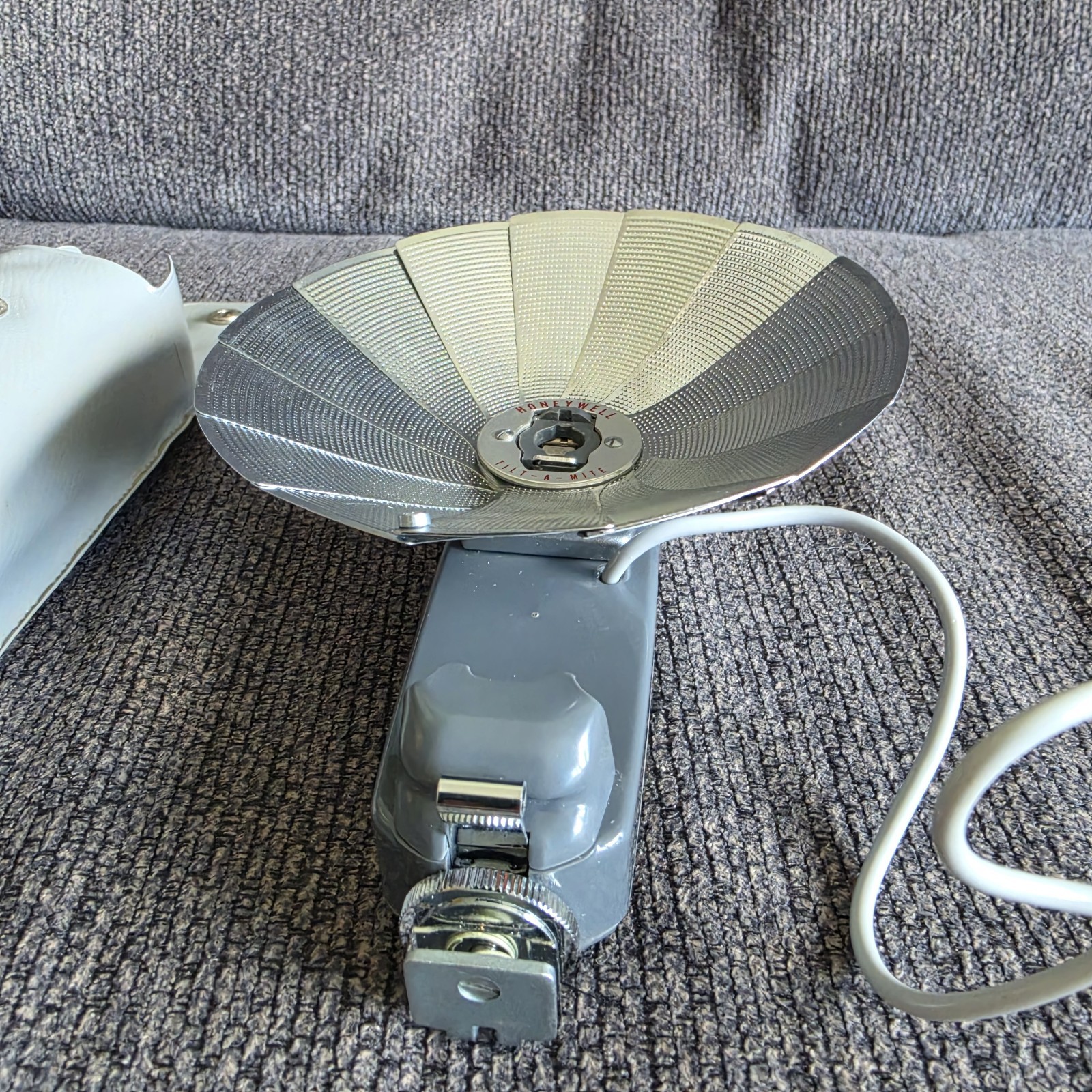 Vintage Camera Honeywell Tilt-A-Mite Flash Unit w/Case – Untested
