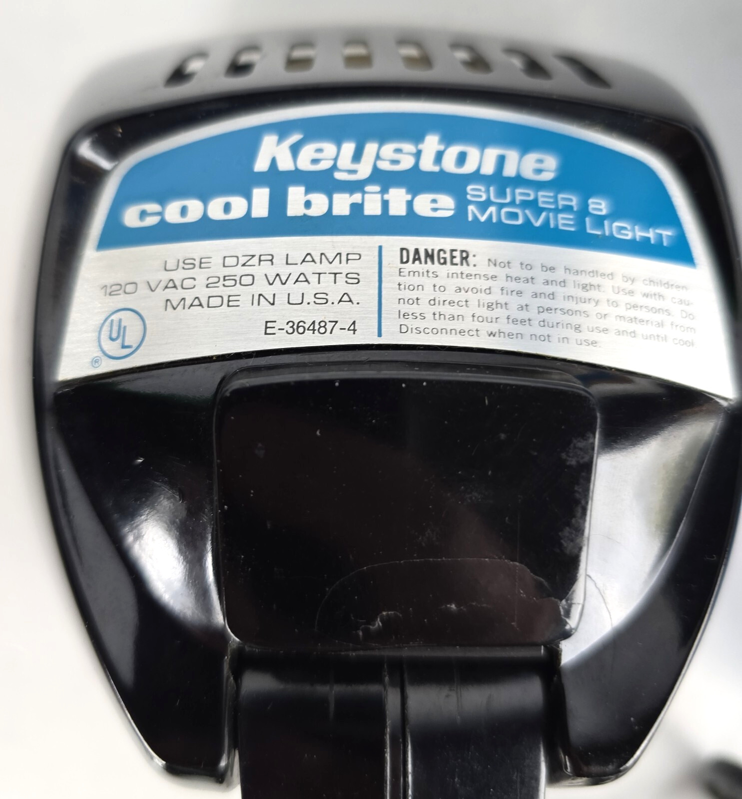 Vintage Keystone Cool Brite Movie Light Movie Camera Accessory (2B)