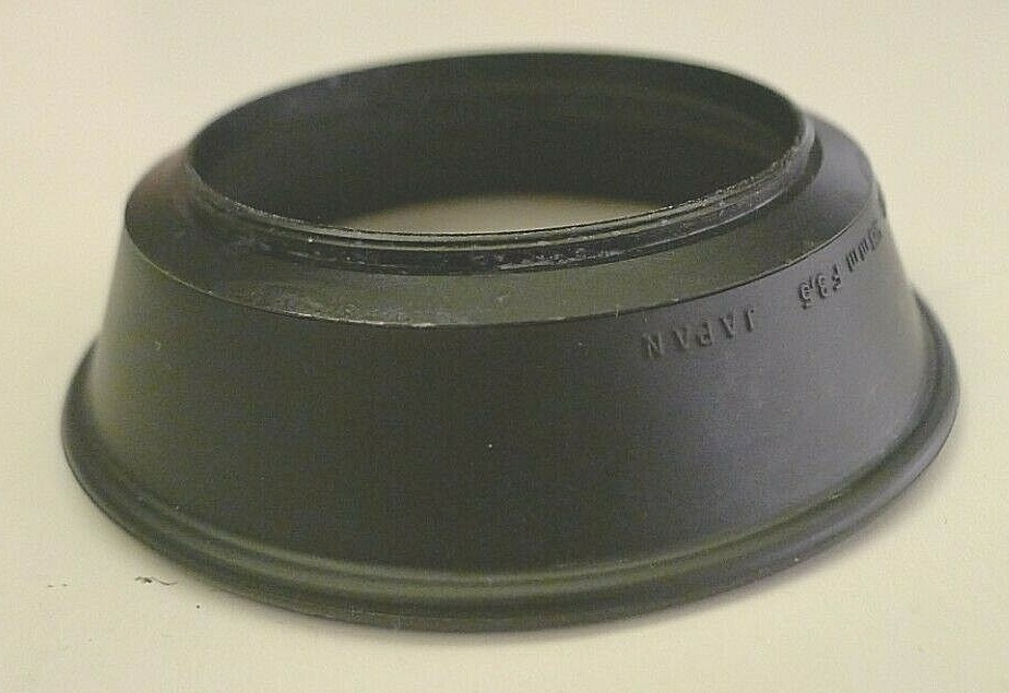 Olympus 28mm F2.8 / 28mm – F3.5 Lens Hood – Rubber – Made in Japan