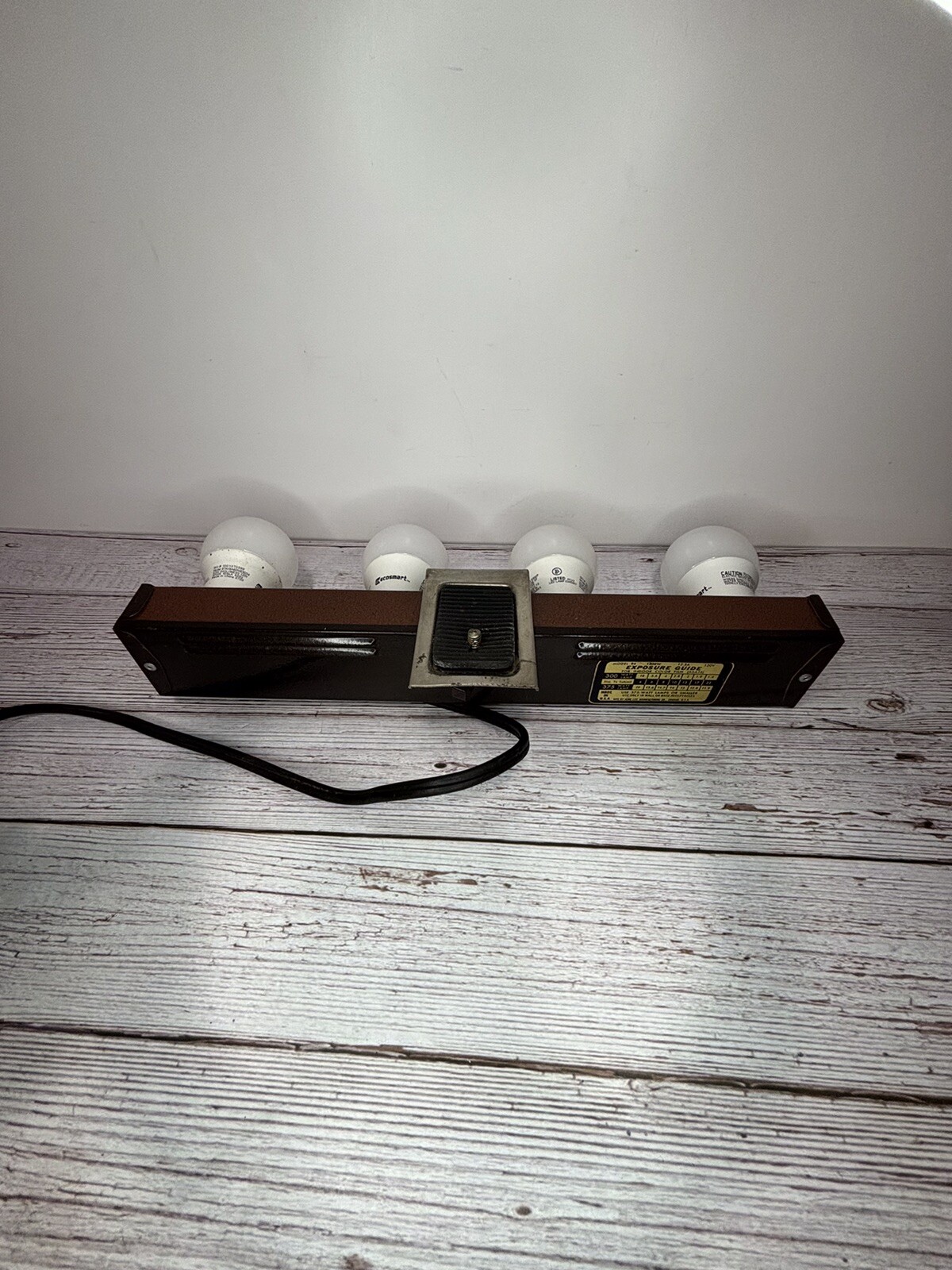 VTG Light Bar Hollywood MOV-E-LITE 4 Lamp Light Bar Stage Light