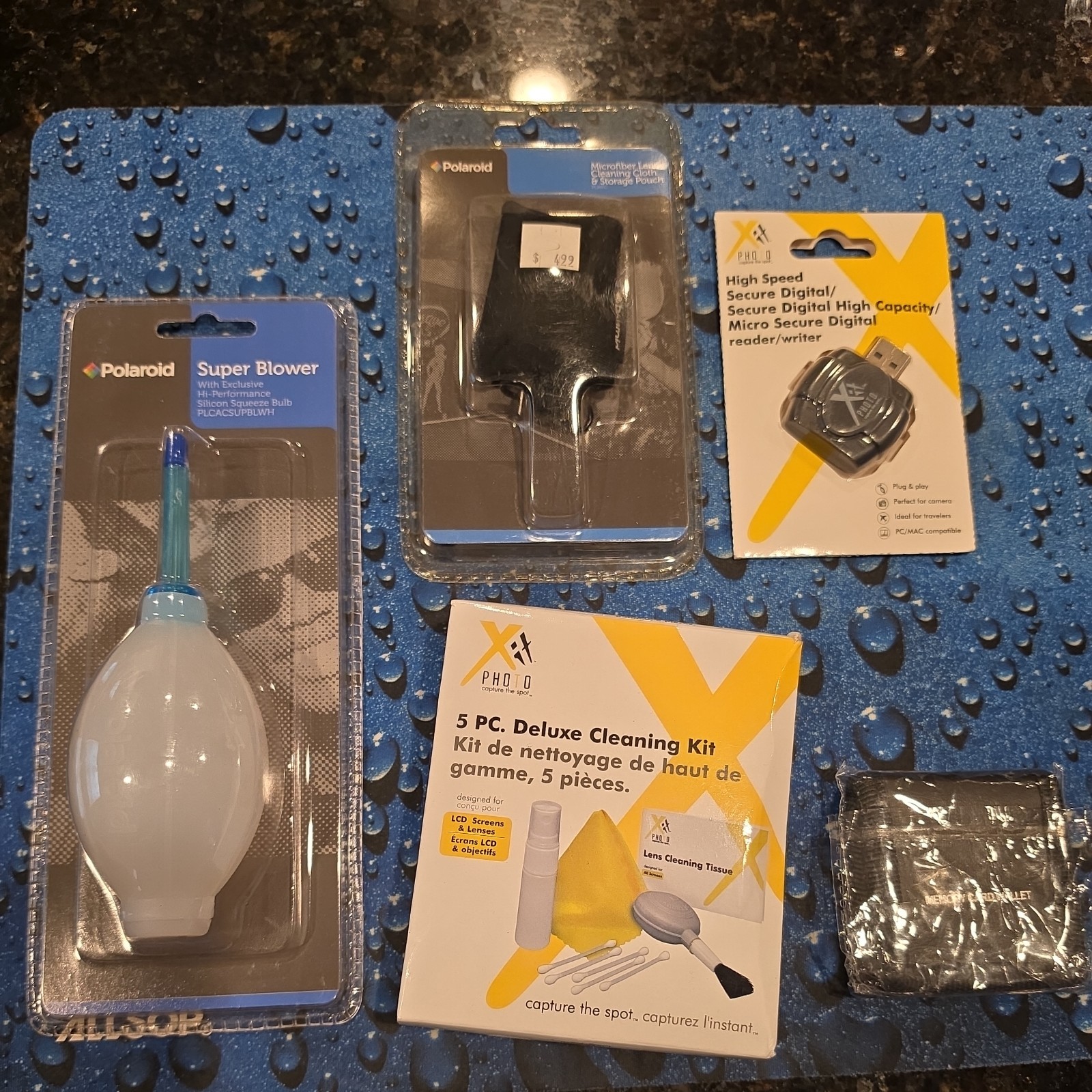 Polaroid Super Blower With Hi Perfomance Silicon Squeeze Bulb with accessories