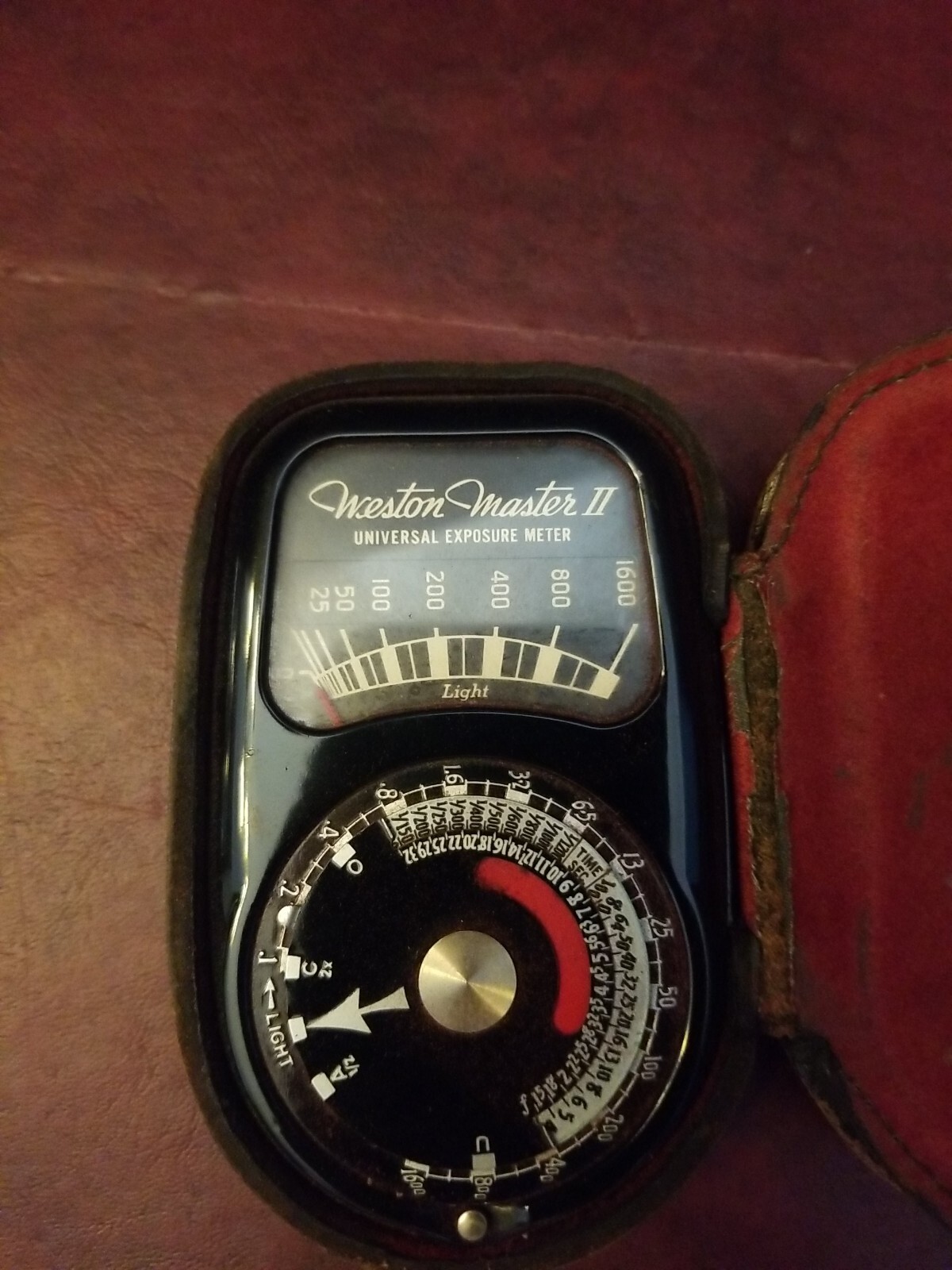 Weston Master II Universal Exposure Meter Model 735 & Leather Case Used