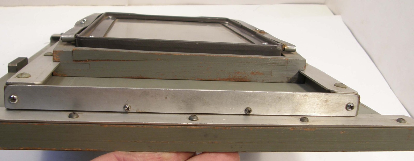 VINTAGE SLIDING BACK WATSON BURKE & JAMES GROVER 6 3/4″ X 4 3/4″ GROUND GLASS