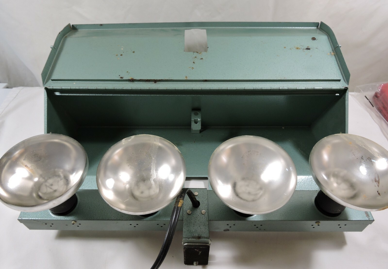 Vtg Mid Century V-PAK 4 Bulb Light Lite CPL Bar Photography w/ Box PM-4
