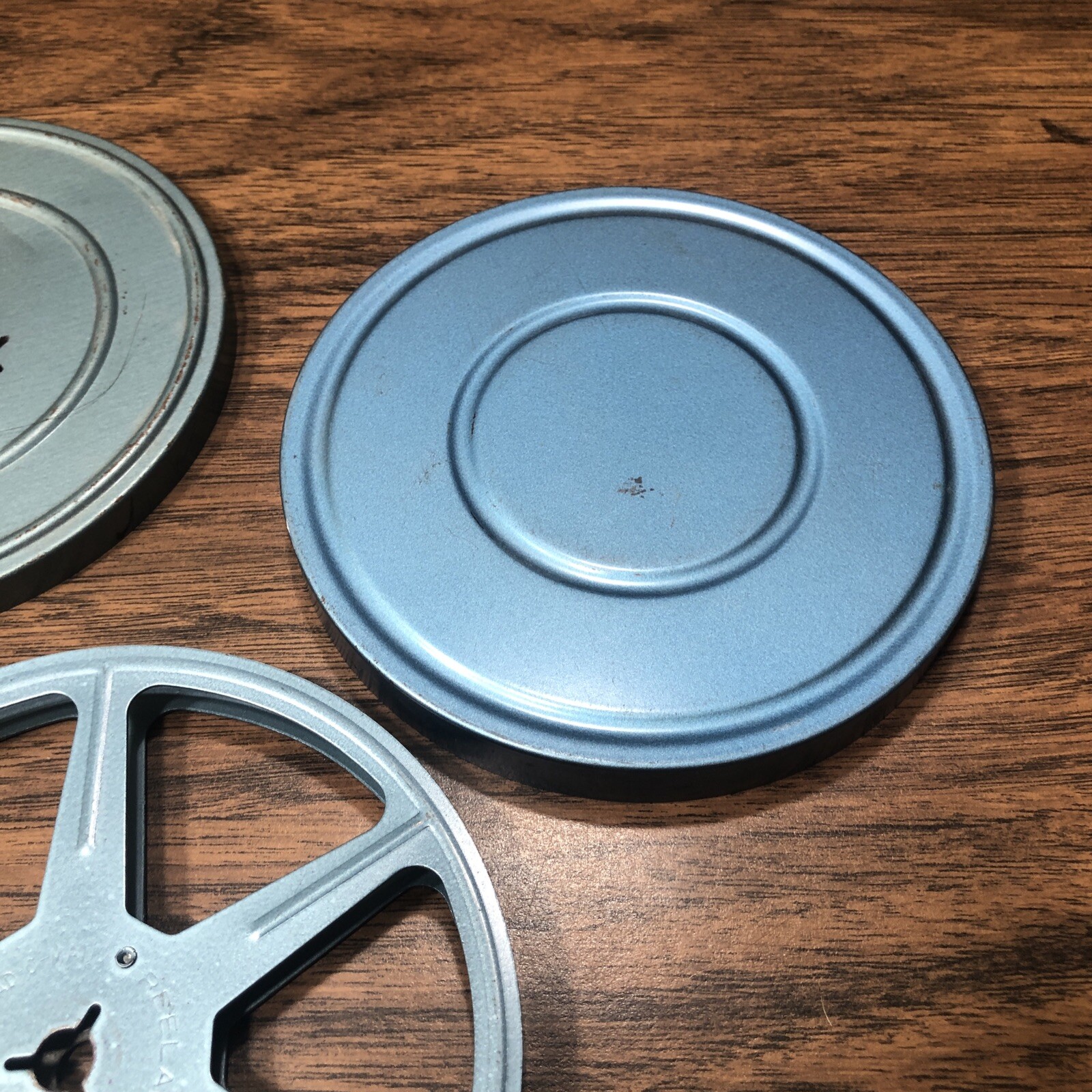 Lot of 2 Blue 8mm Film 5” 200’ Metal Reels & Cans Reelane Thread-o-matic USA
