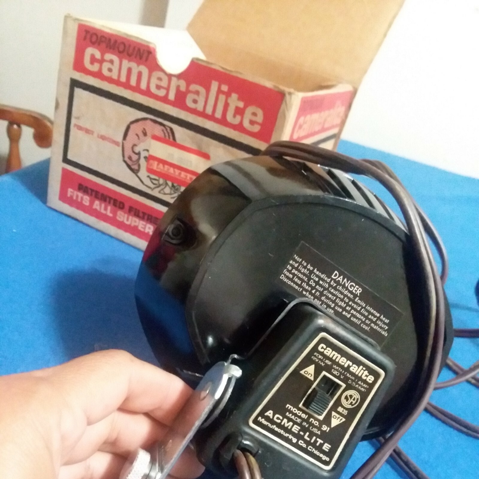 Vintage Acme Lite Top mount Cameralite light Super 8 model 91 DWA – TESTED