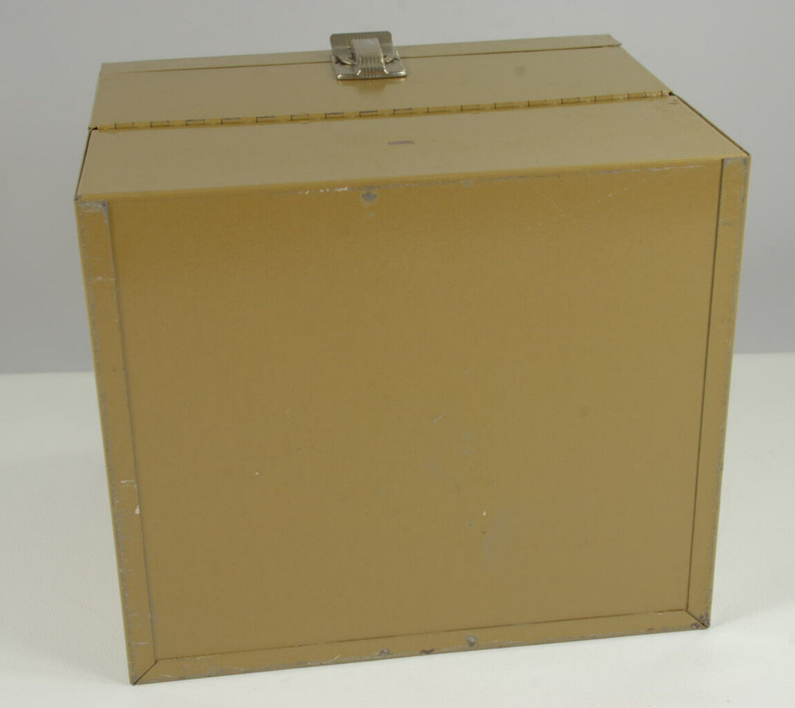 Vintage Logan 8 mm Metal Reel Chest Case Holds 12 – 400’ Reels & Cans