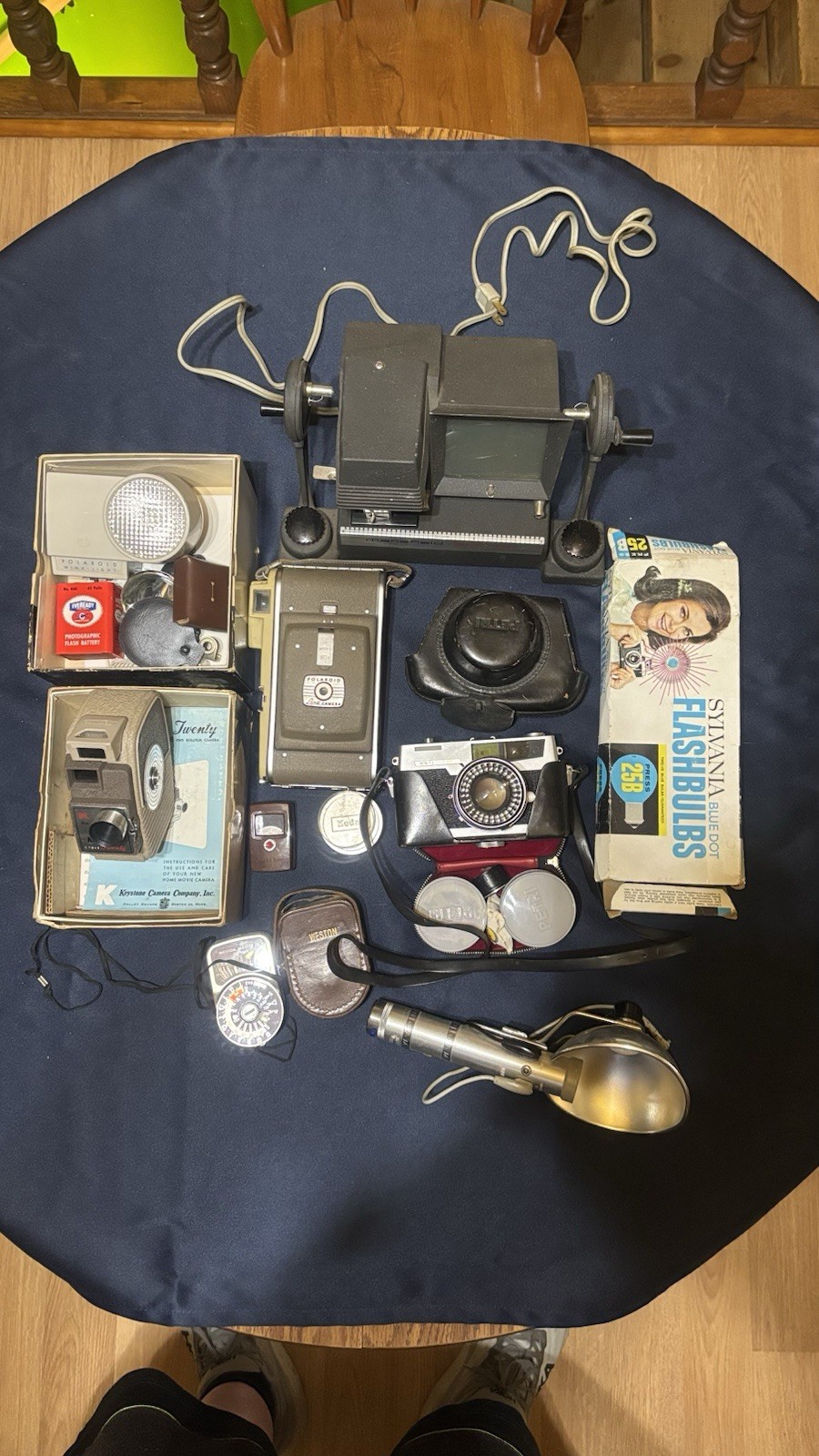 Lot Of Vintage Camera Gear,Lenses, Flash,Petri 7,Keystone 8mm,Mansfield Reporter