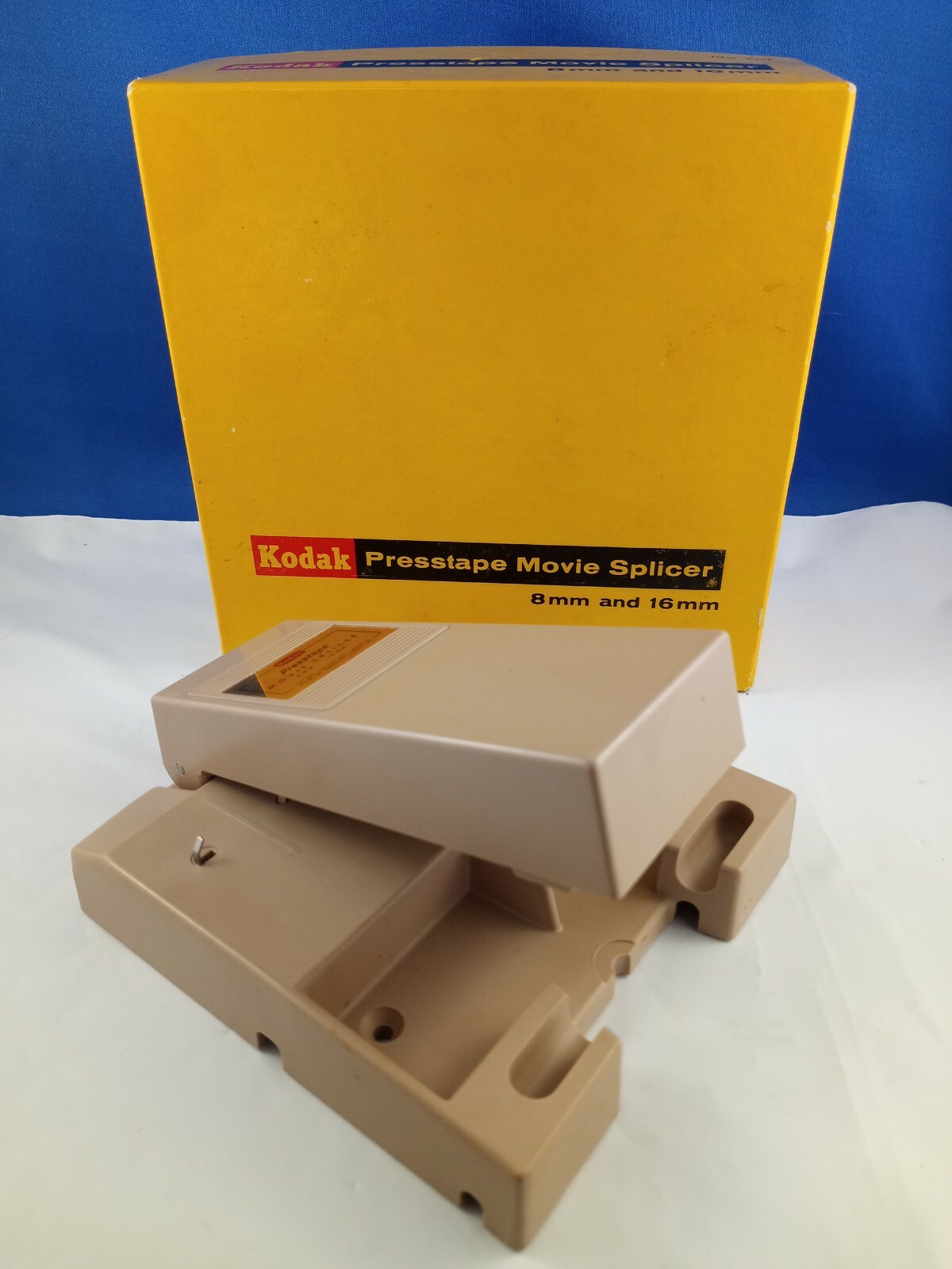 Vintage Kodak Presstape Movie Splicer 8mm 16mm Model 64 original box