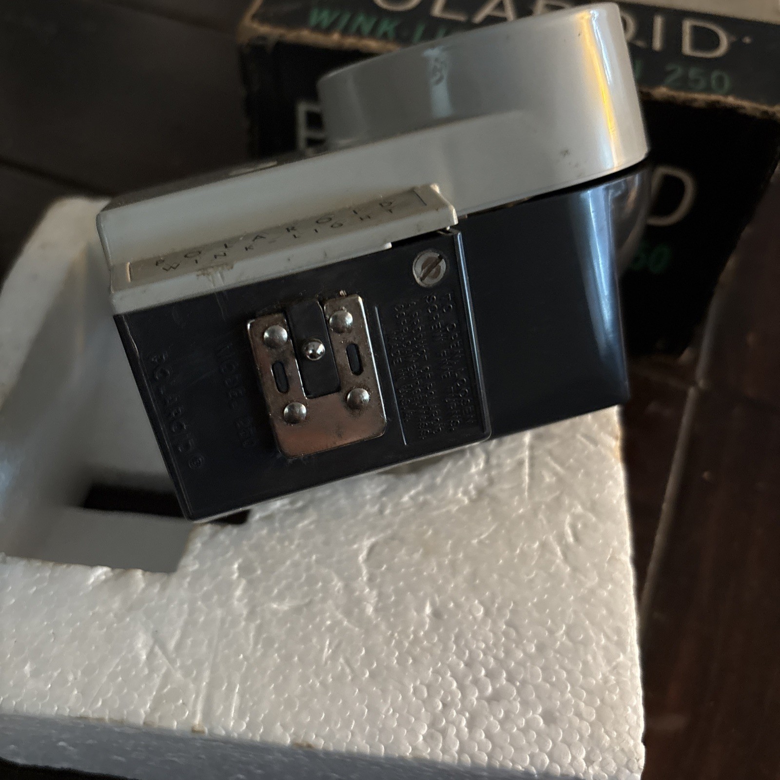 Polaroid Wink-Light Flash Model 250