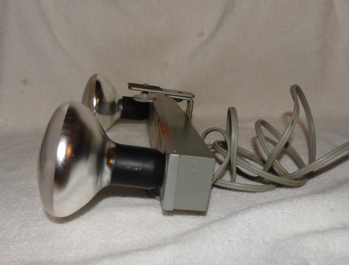 Vintage Tower Light Bar Sears, Roebuck And Co. & Simpson, Sears LTD Cat No 6612