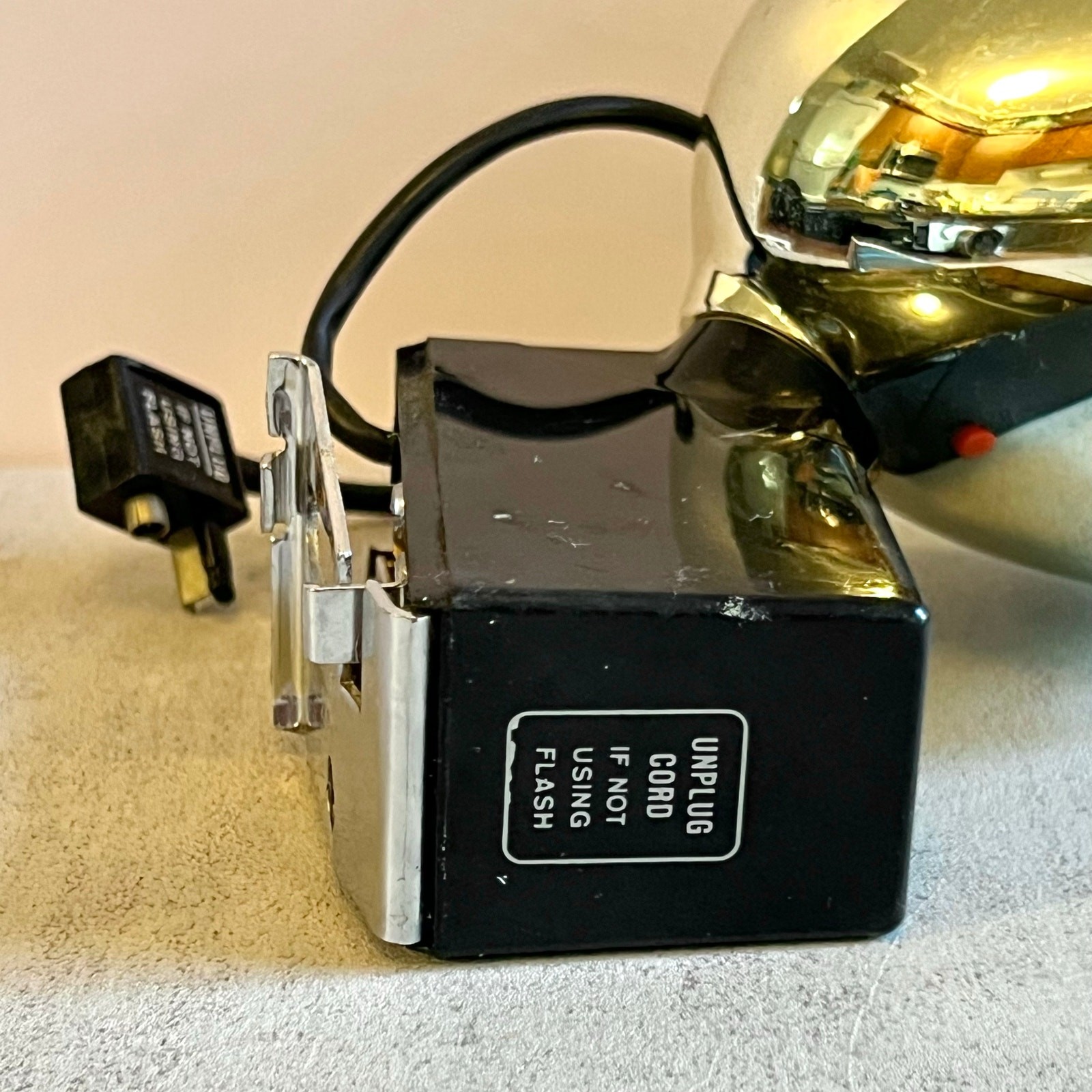 Vintage Polaroid Model 268 Flash Gun Bulb Attachment for Land Camera Untested