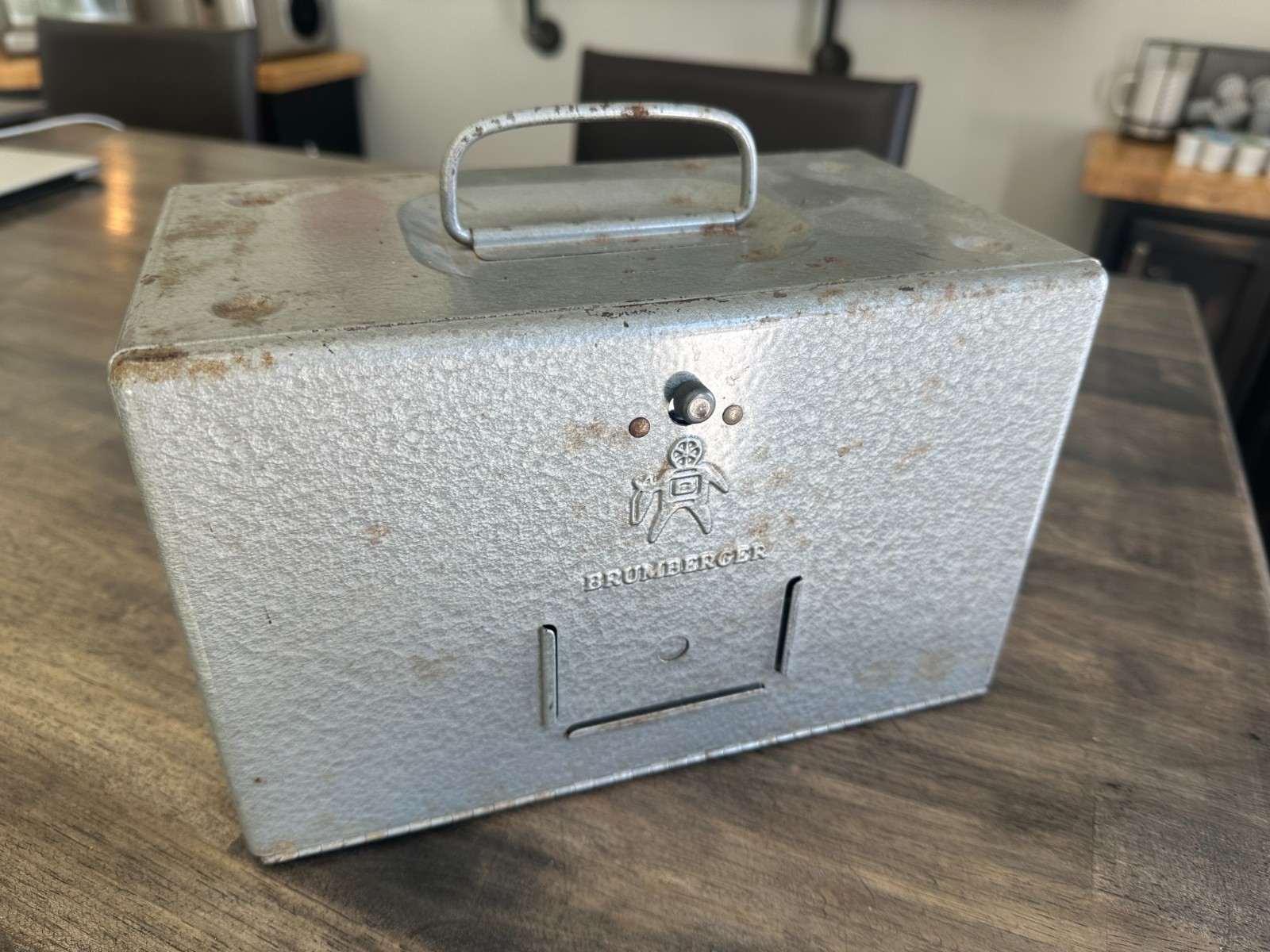 BRUMBERGER Vintage METAL STORAGE CASE for 8MM- 12 slots 1950s
