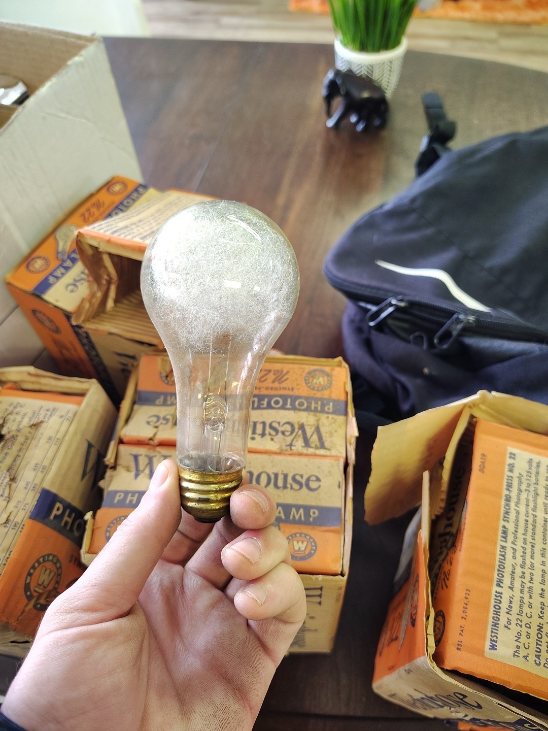 vintage Westinghouse Synchro-Press No. 22 Photoflash Lamps