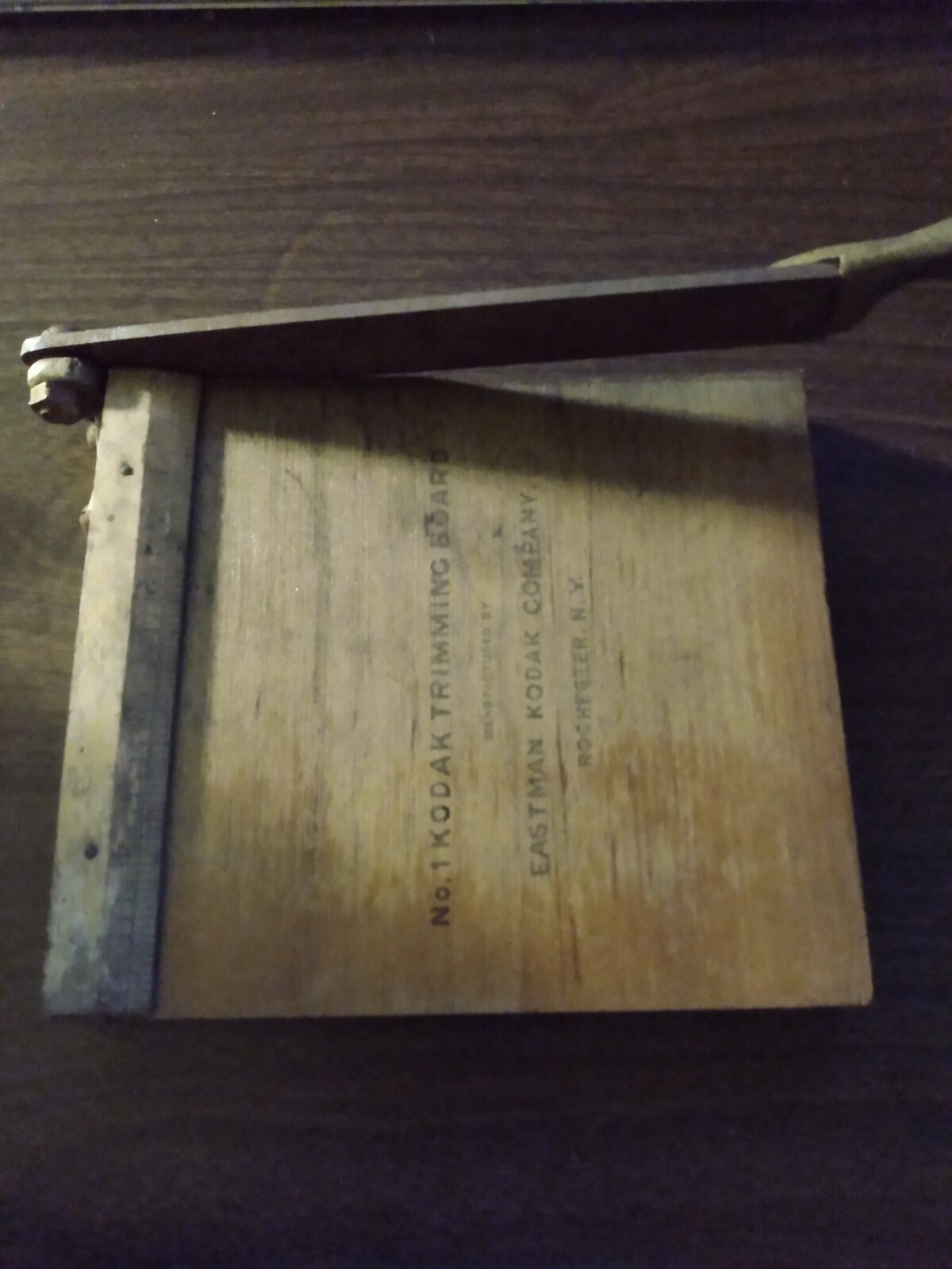 Antique Eastman Kodak Company, Rochester NY, No.1 Kodak Trimming Board, Used.