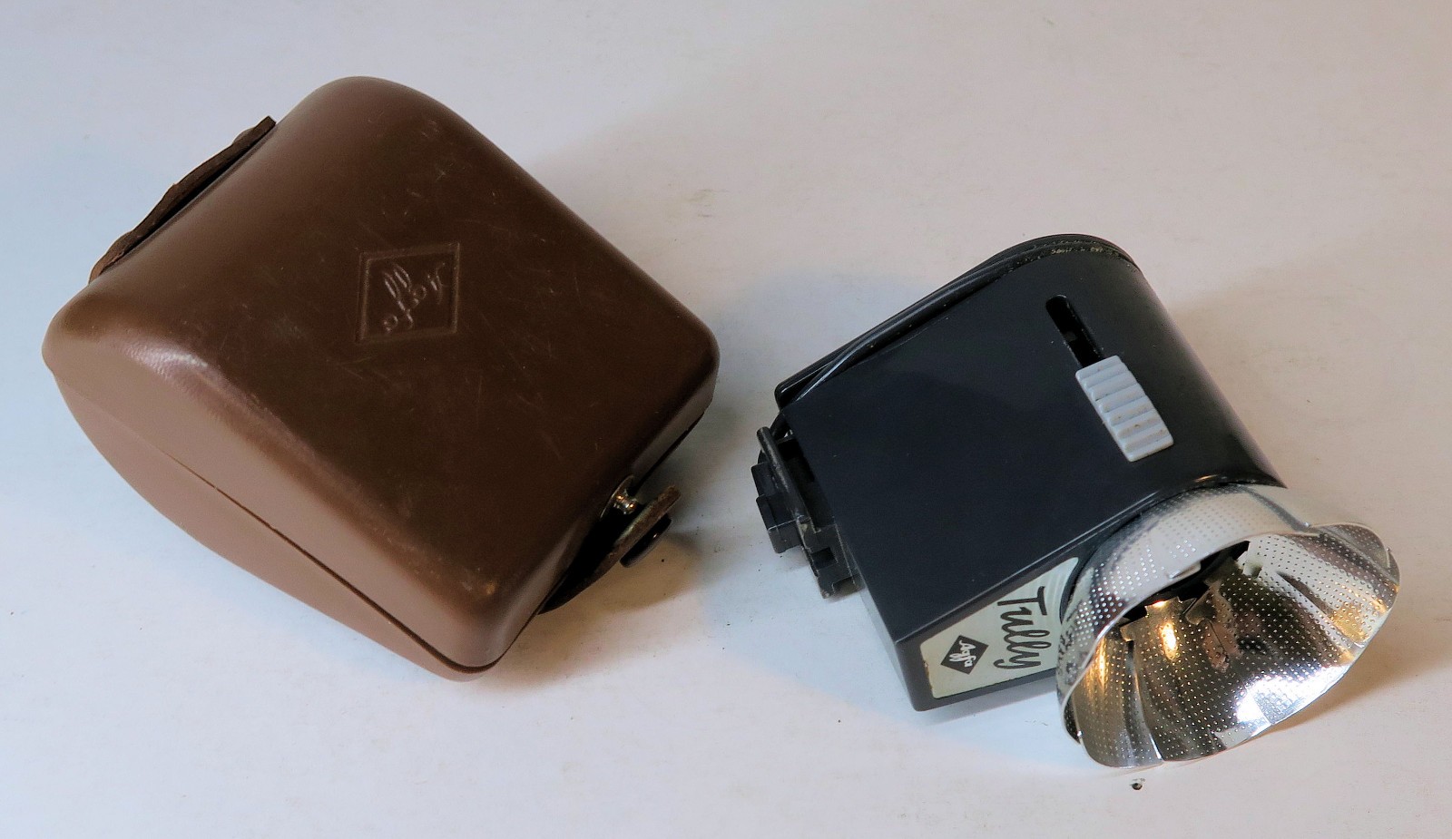 Vintage Agfa Tully Flash Accessory