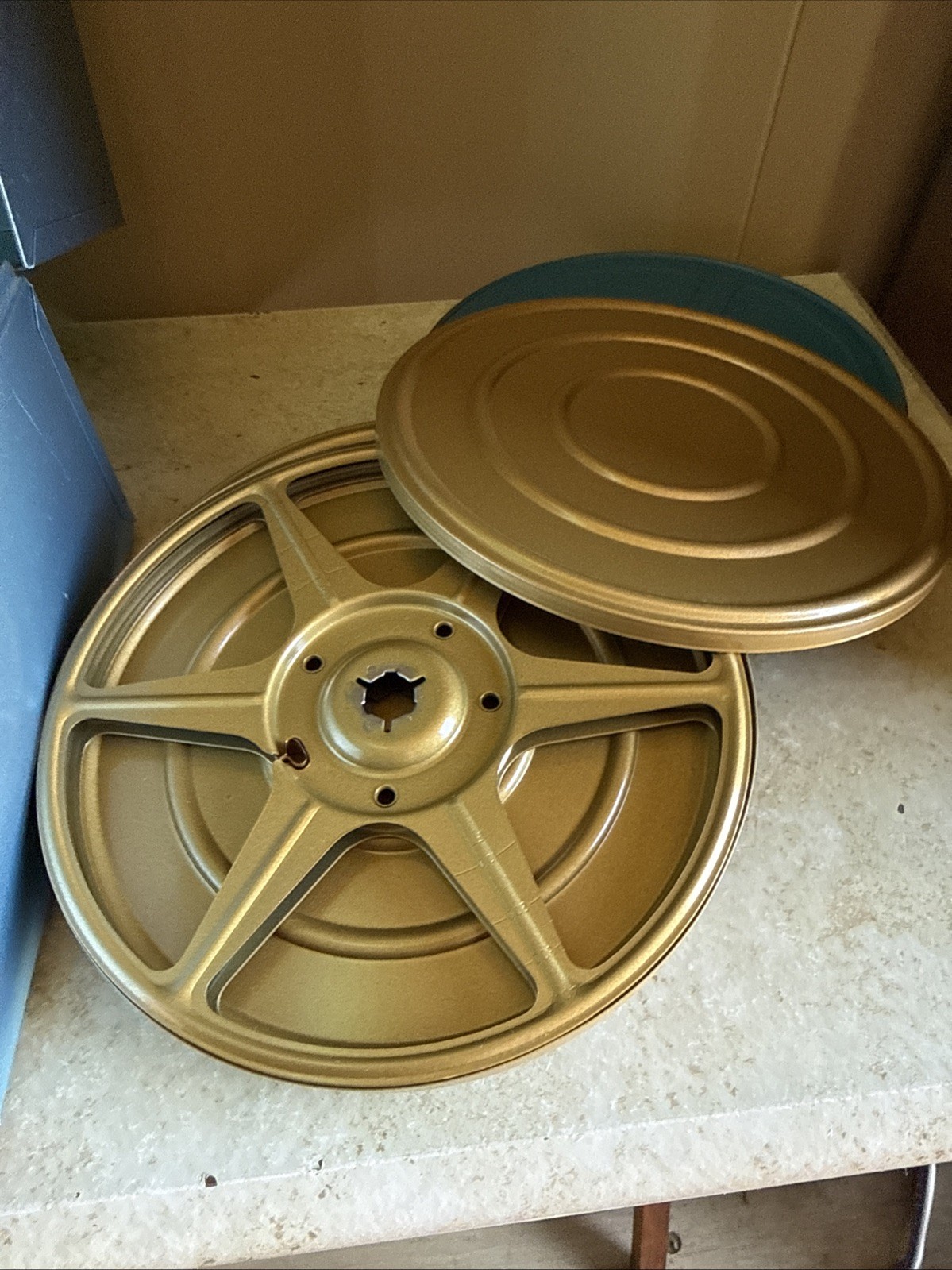 Vintage Compco Film Carrying Case with Reels and Tins Blue & Gold 7.875×7.5×4.4”
