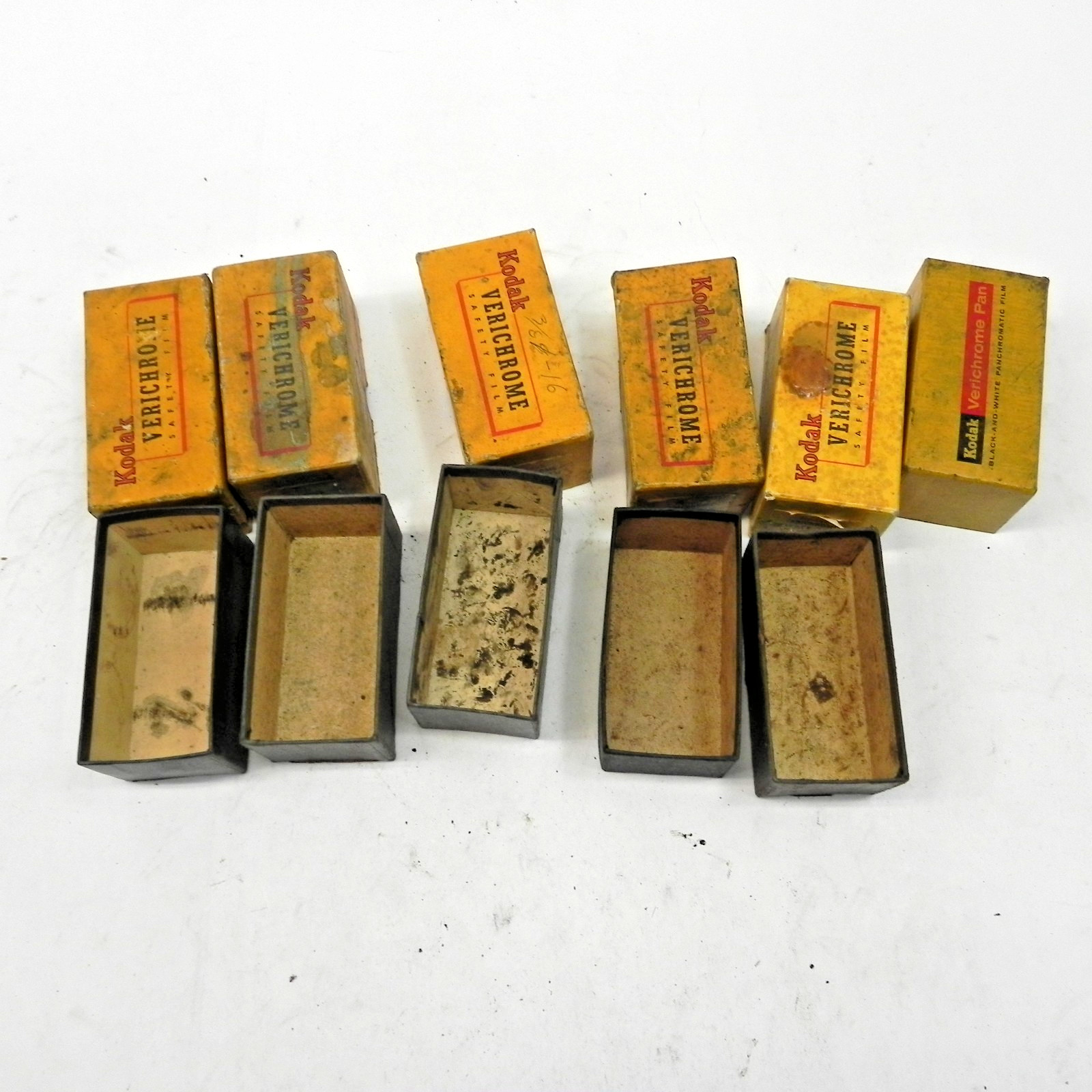 VINTAGE KODAK VERICHROME SAFETY FILM CAMERA BOXES FOR DISPLAY EMPTY LOT ALL