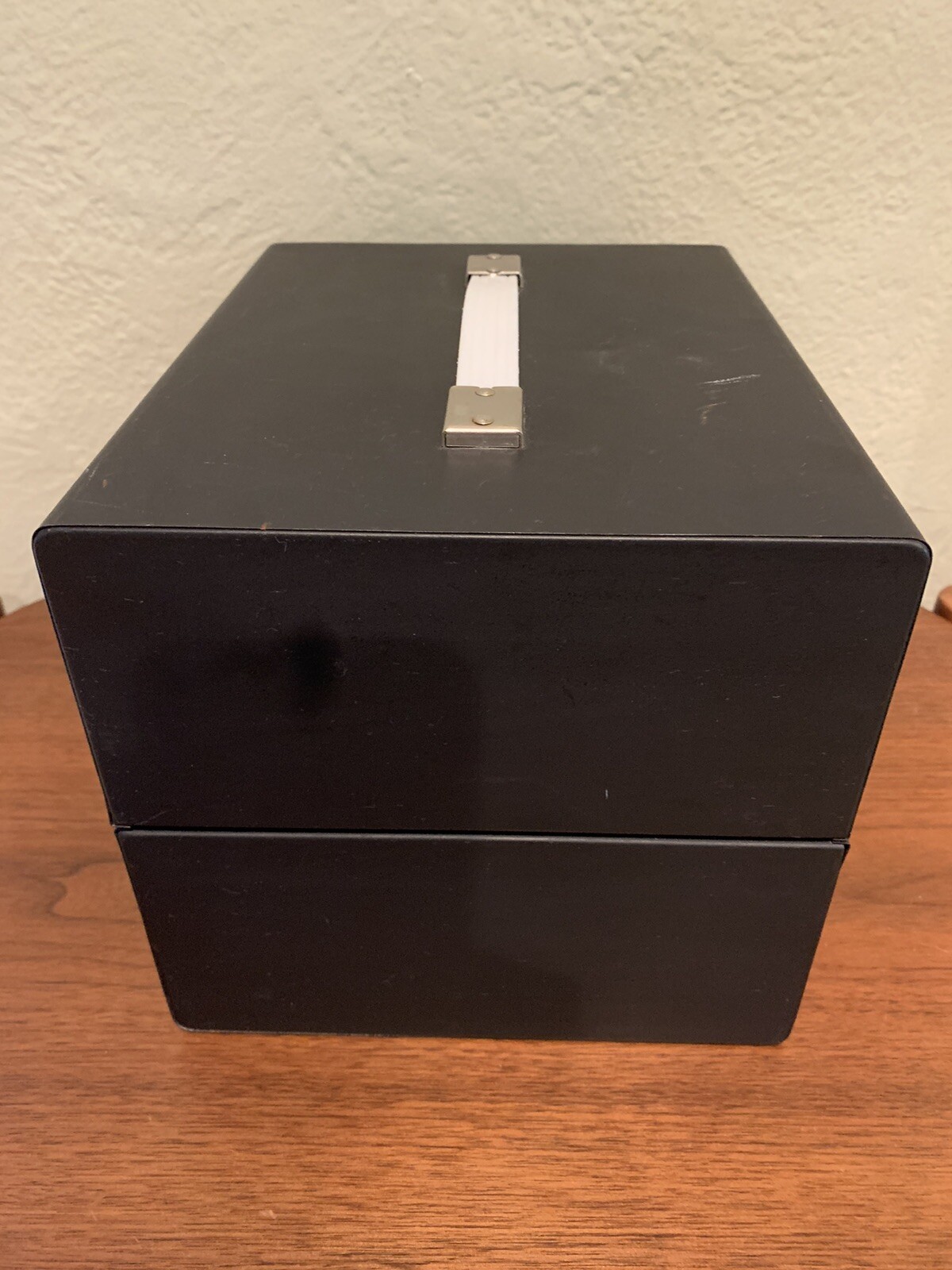 WARDS | Metal Home 8mm 12 Slot Reel Storage Carrying Case