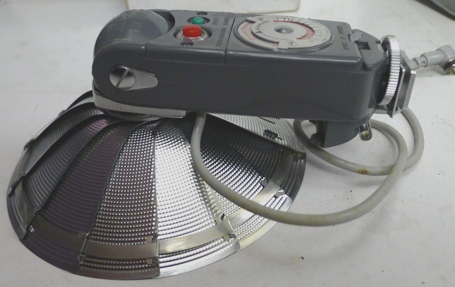Honeywell Tilt-A-Mite Cold Shoe Fan Flash Unit Collapsible with Case -Japan