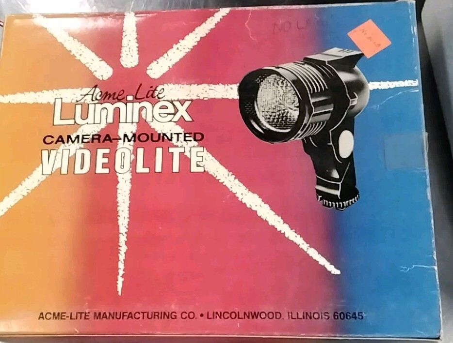 NEW ACME-LITE LUMINEX CAMERA MOUTED VIDEOLITE BULB NOT INCLUDED MODEL 410