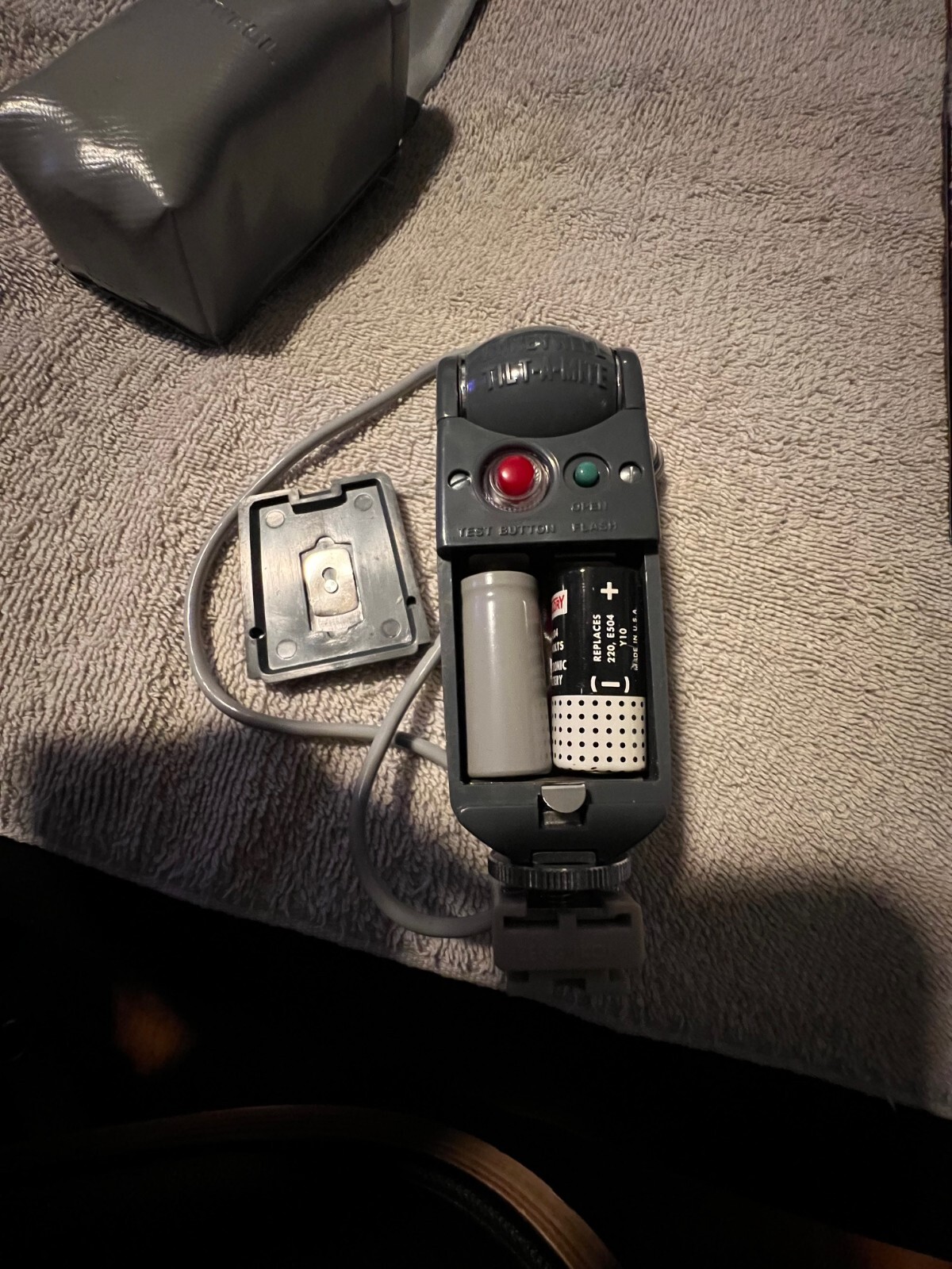 HONEYWELL TILT-A-MITE Camera FLASH Collapsible FAN STYLE+CASE FAMOUS GEORGEDIBIE
