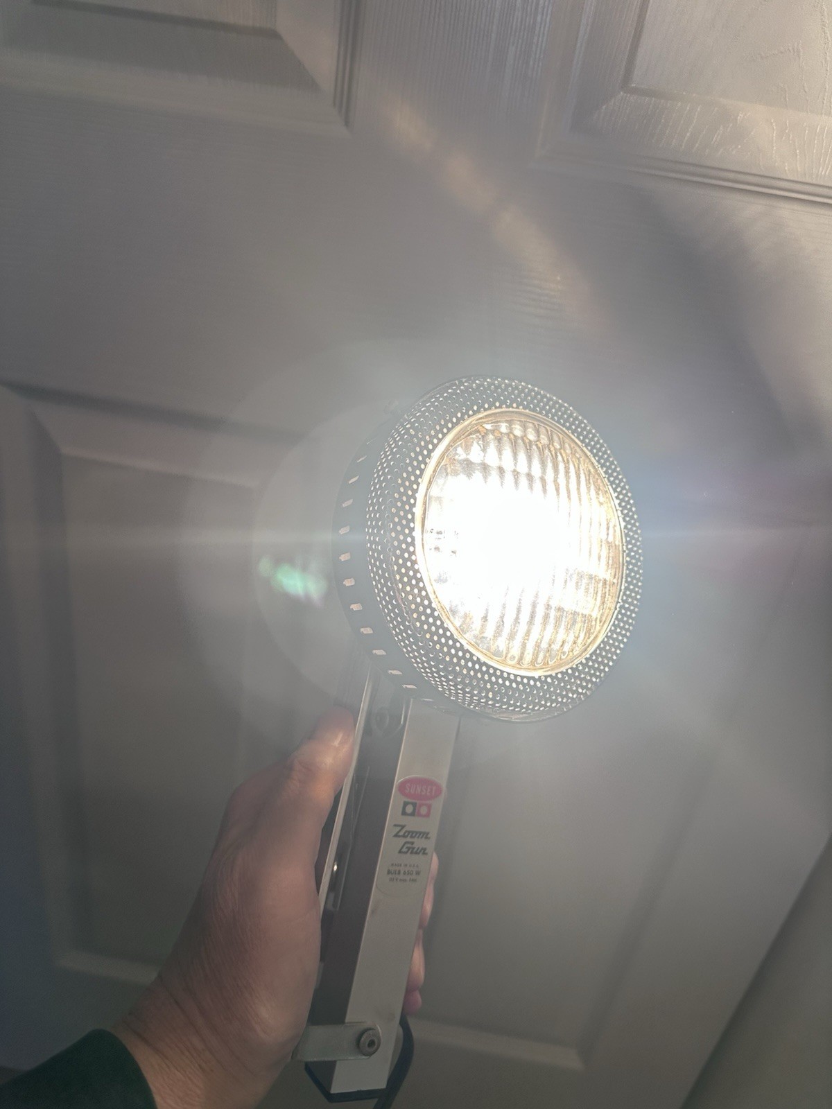 Vintage Sunset Zoom Gun 650W Super Bright Photo Light Original Box Working Paper